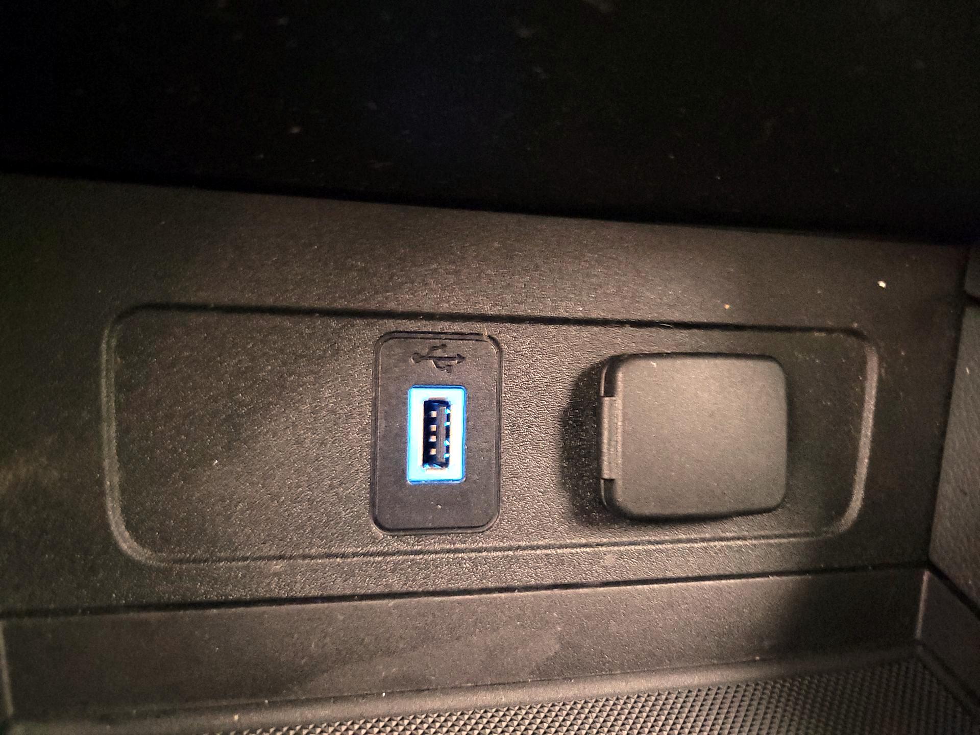 Thumbnail: 2017 Ford Escape - 18