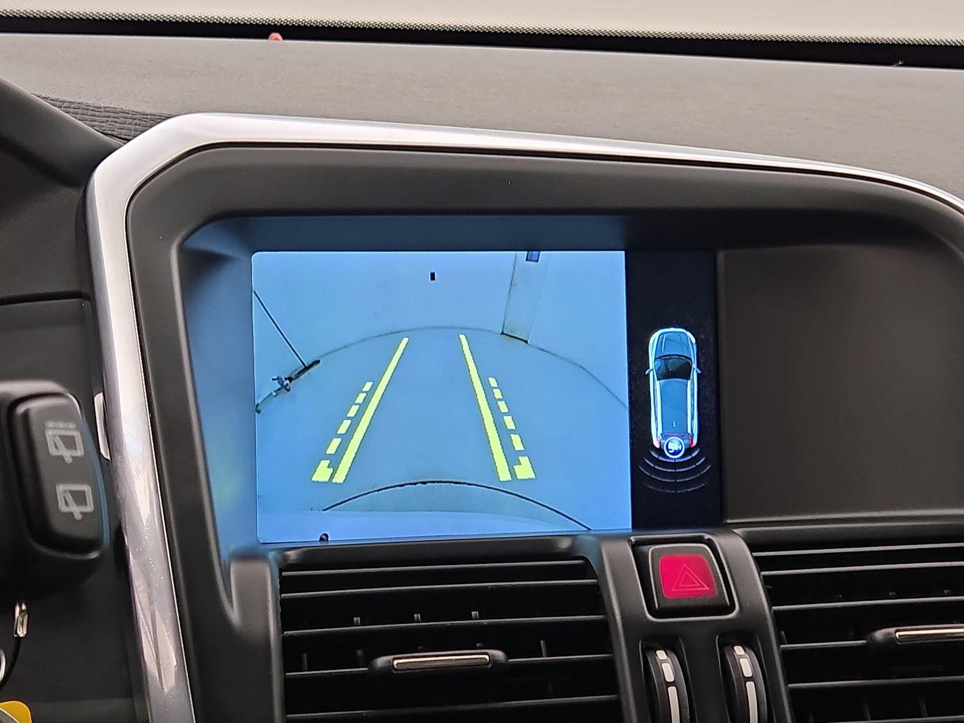 Thumbnail: 2017 Volvo XC60 - 15