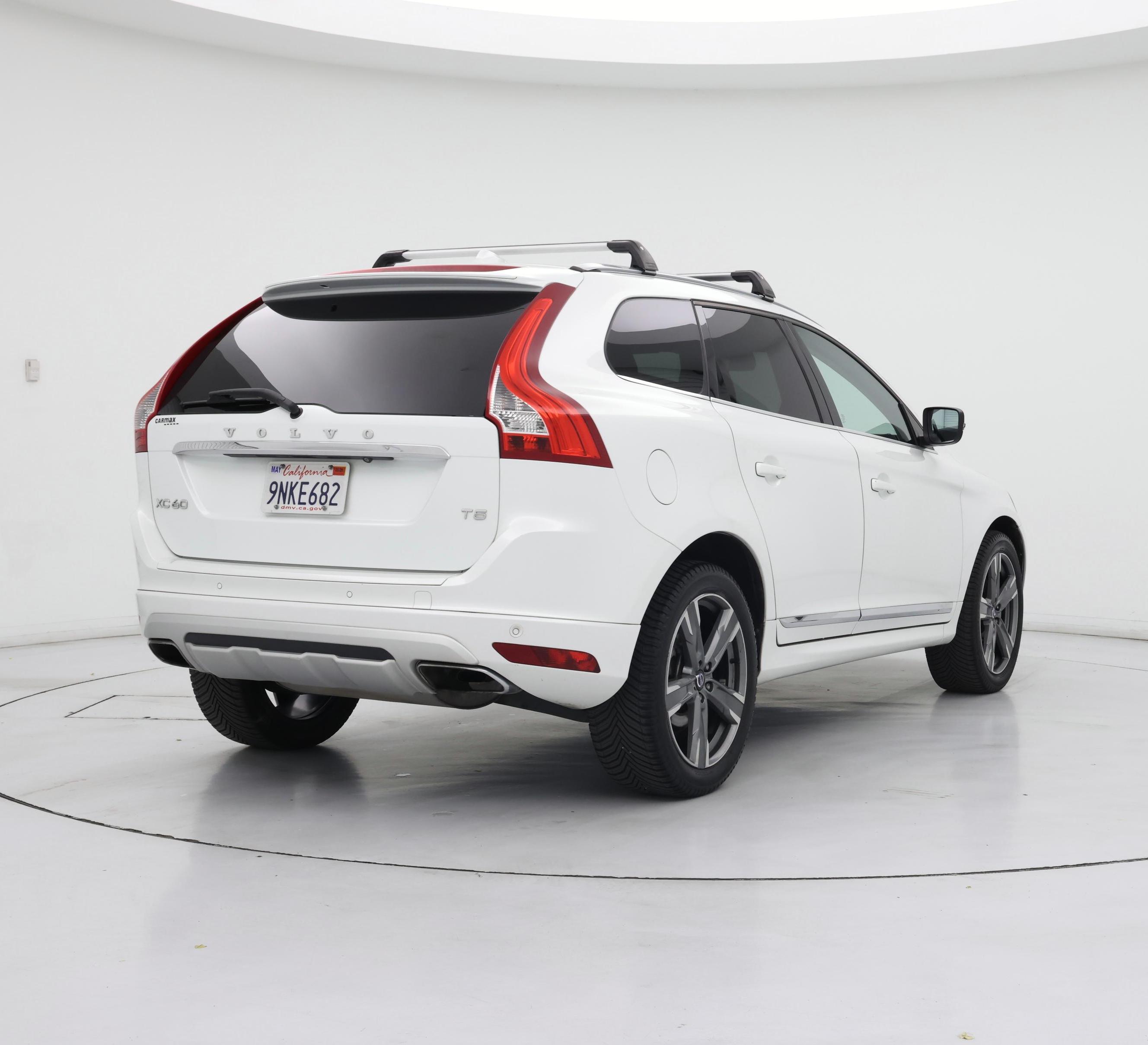 Thumbnail: 2017 Volvo XC60 - 8