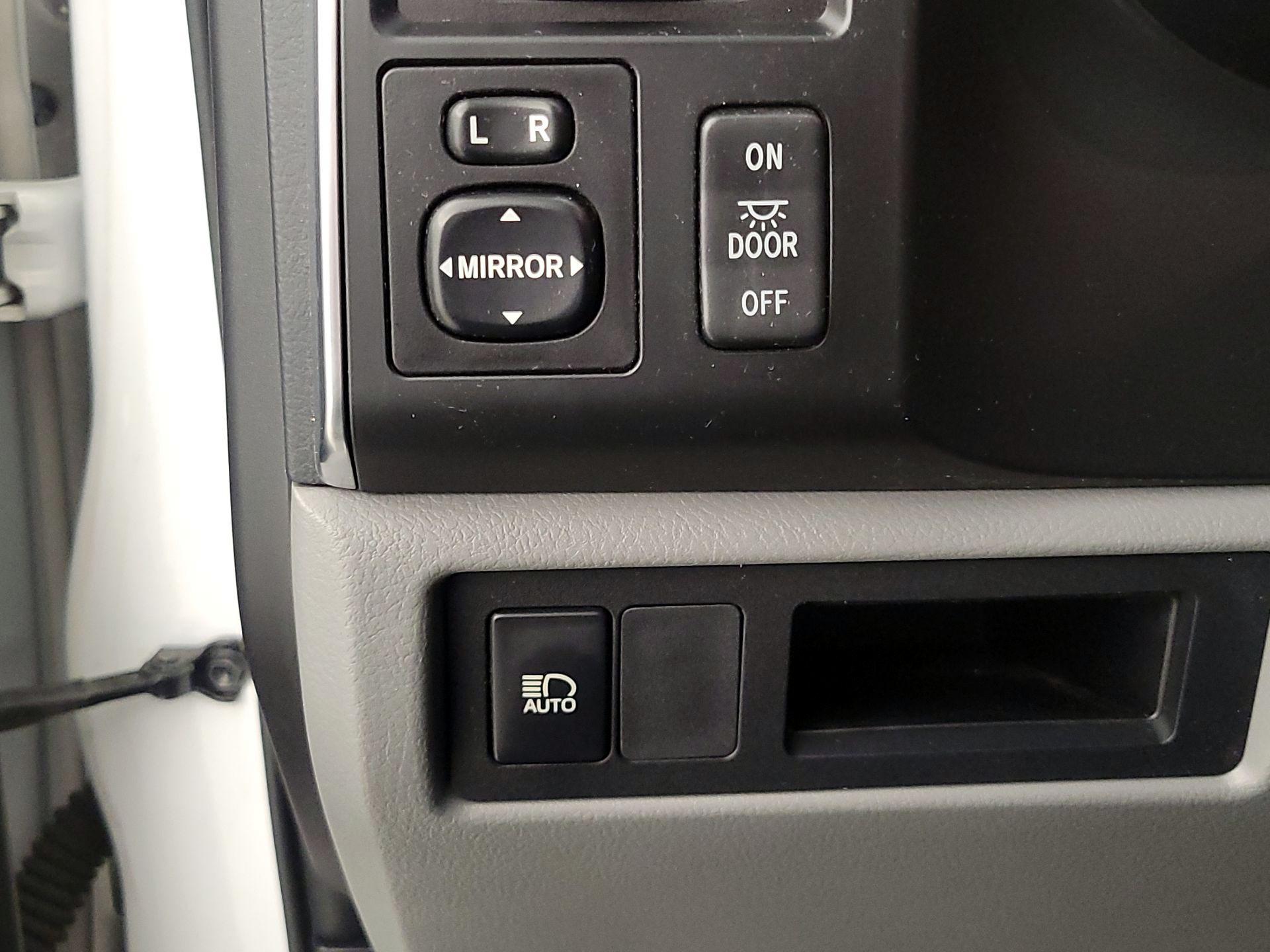 Thumbnail: 2019 Toyota Sequoia - 13