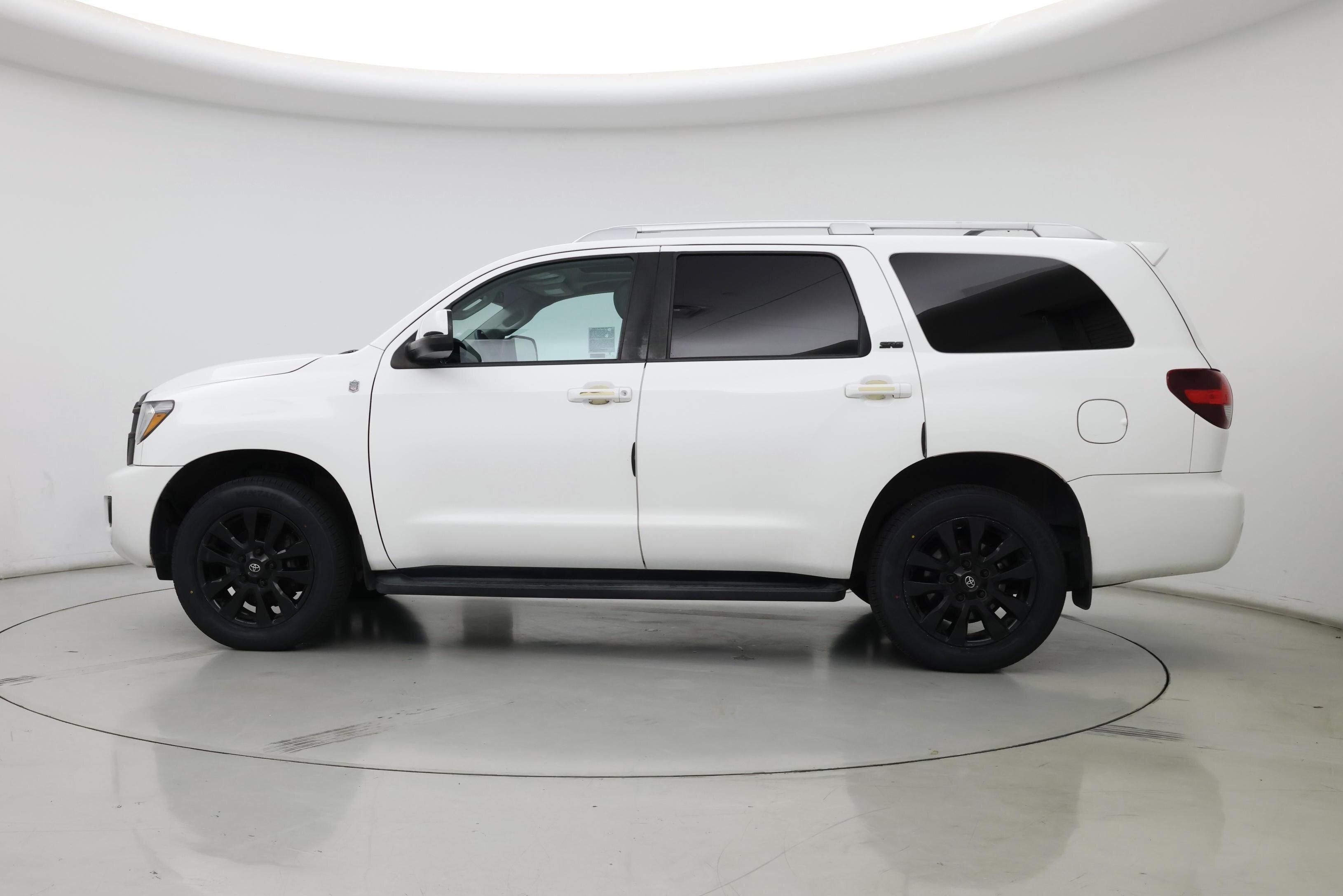 Thumbnail: 2019 Toyota Sequoia - 3