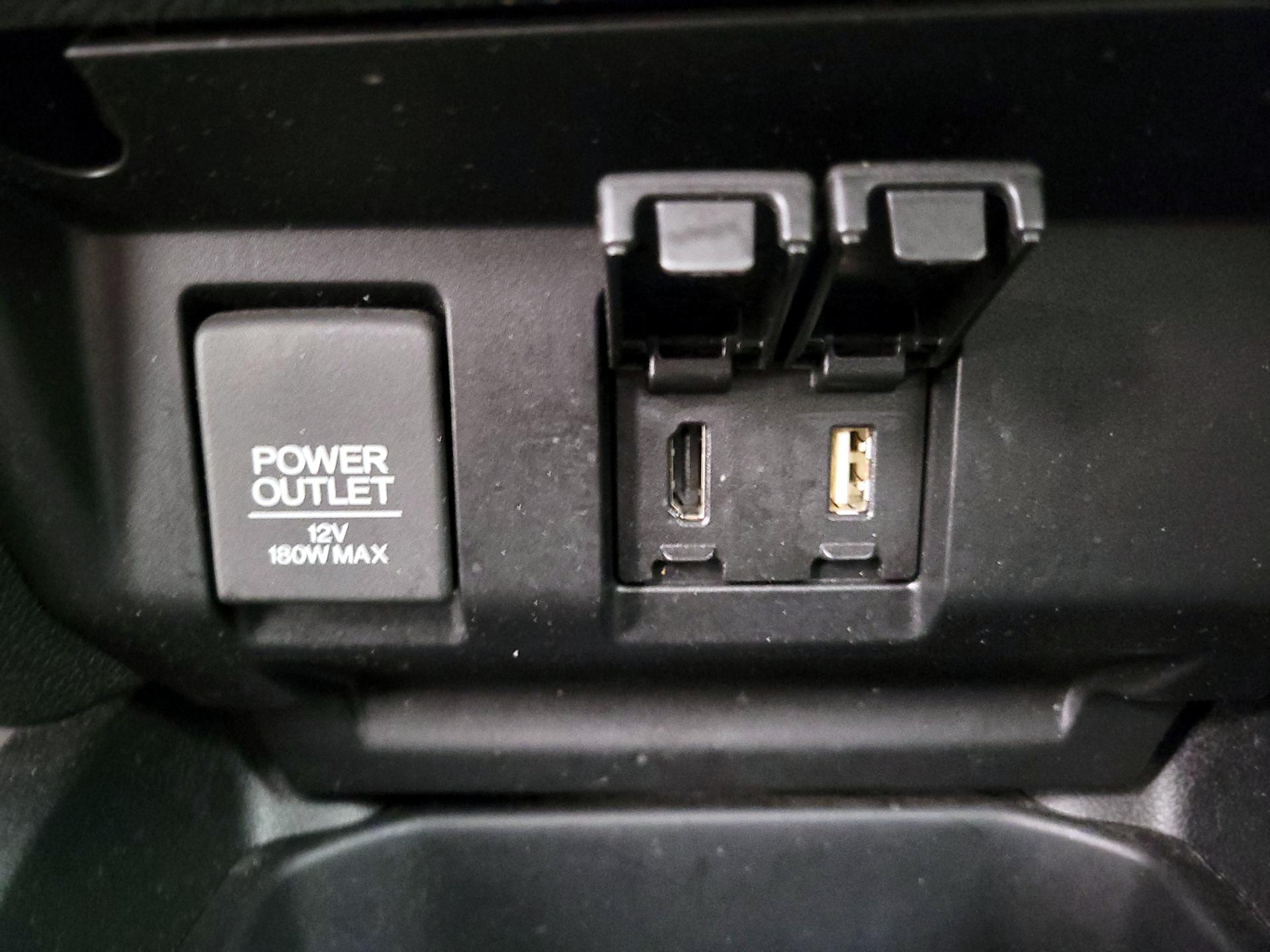 Thumbnail: 2015 Honda Fit - 17