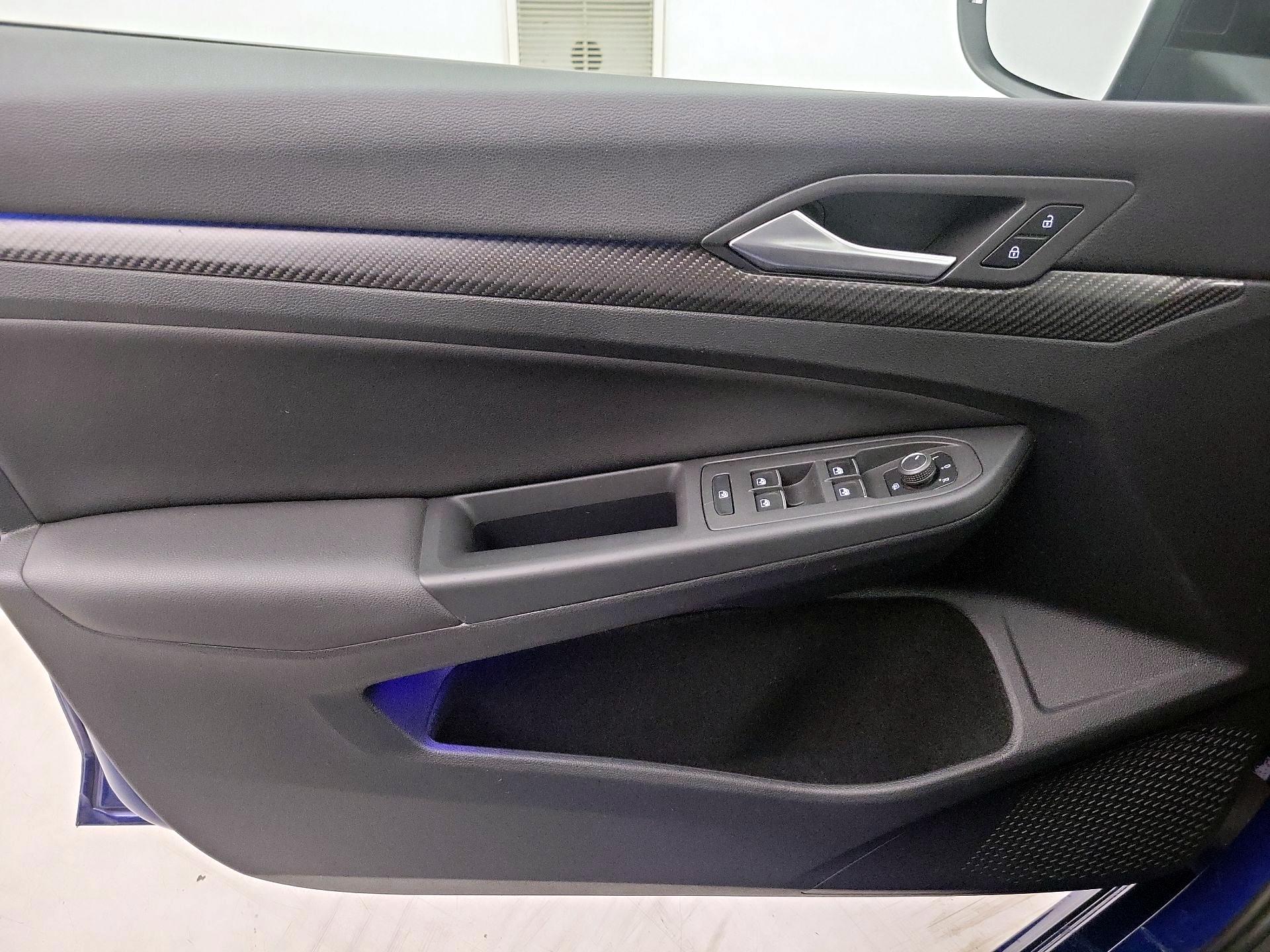 Thumbnail: 2023 Volkswagen Golf - 12