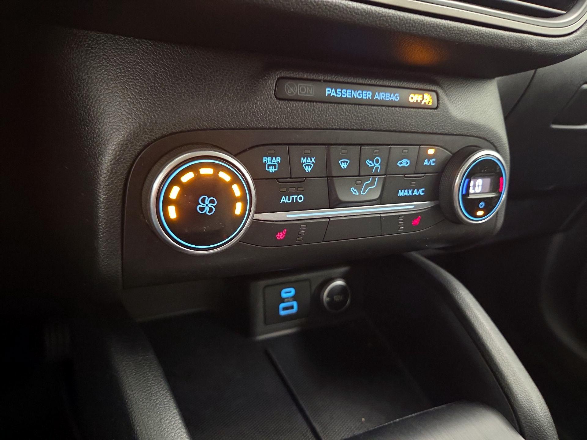 Thumbnail: 2020 Ford Escape - 17