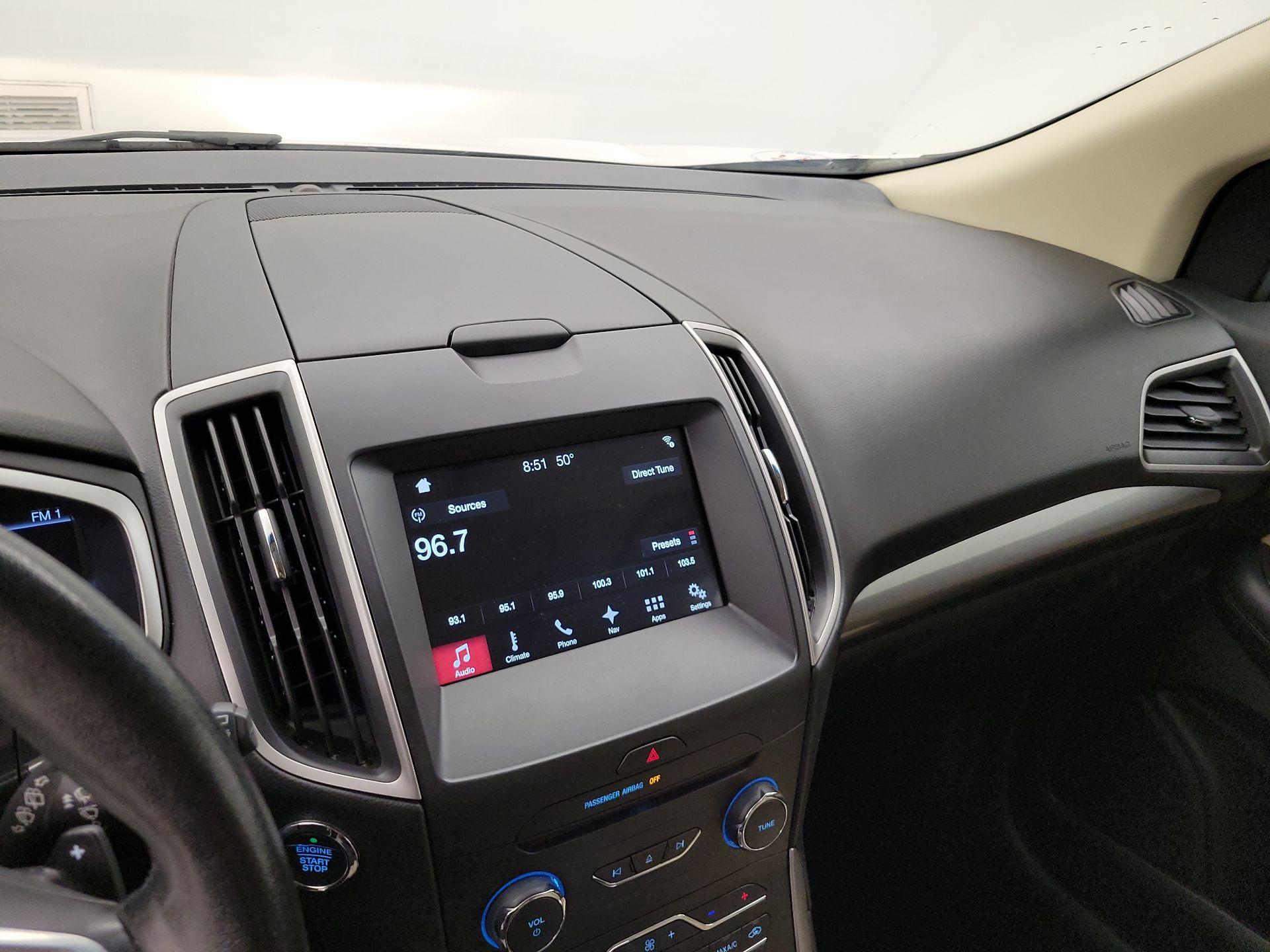 Thumbnail: 2018 Ford Edge - 16