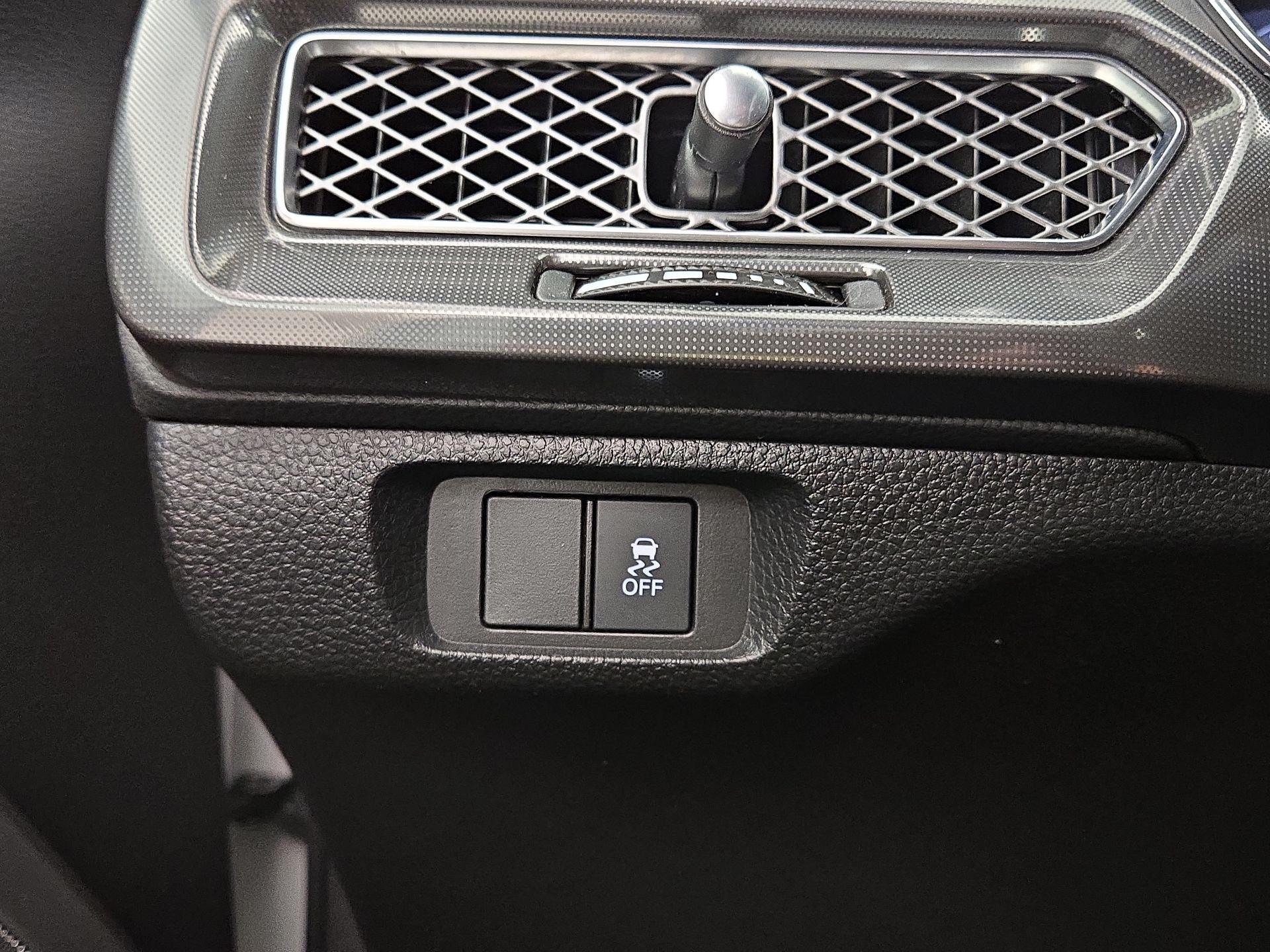 Thumbnail: 2023 Acura Integra - 13