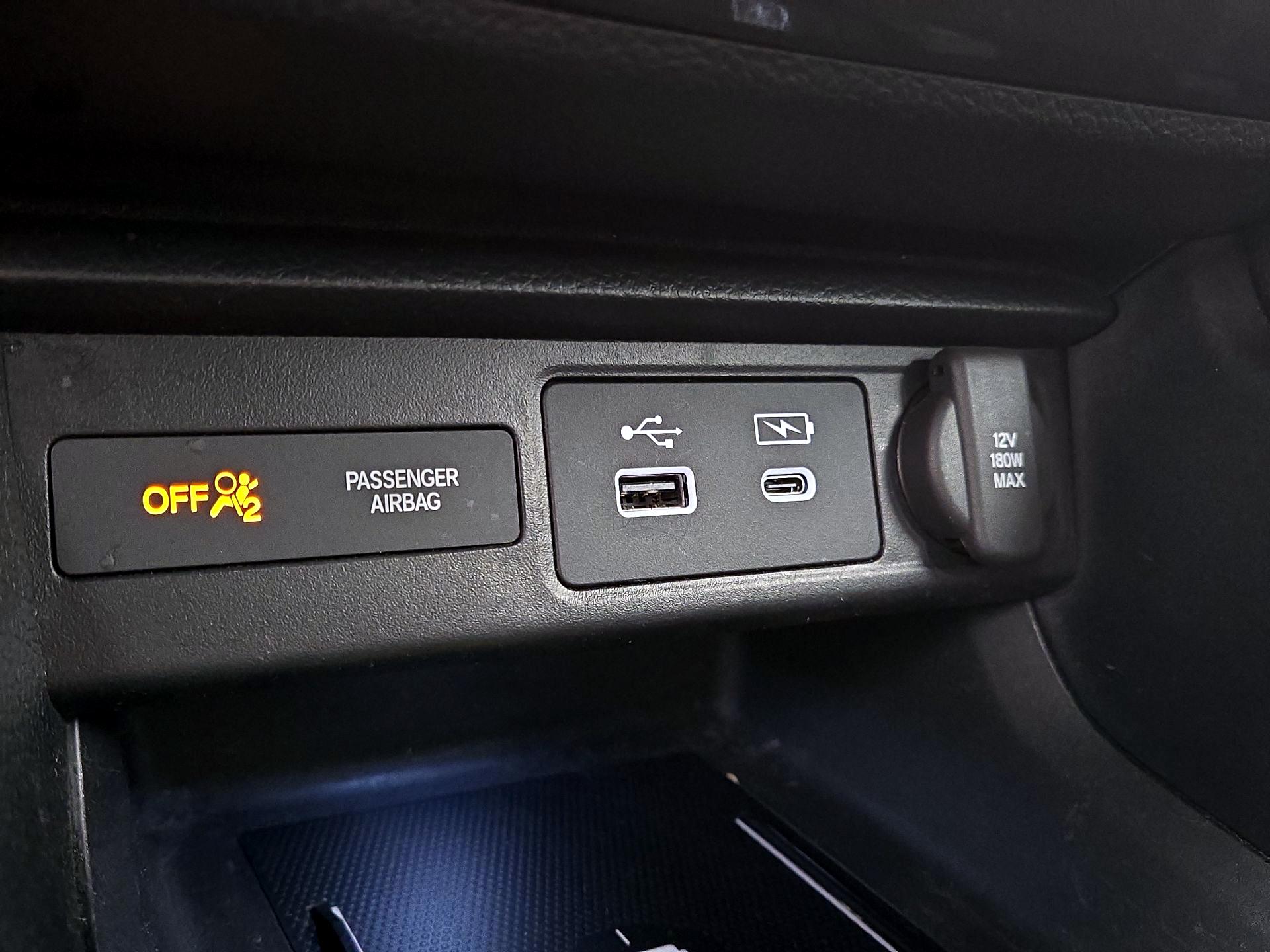 Thumbnail: 2023 Acura Integra - 18