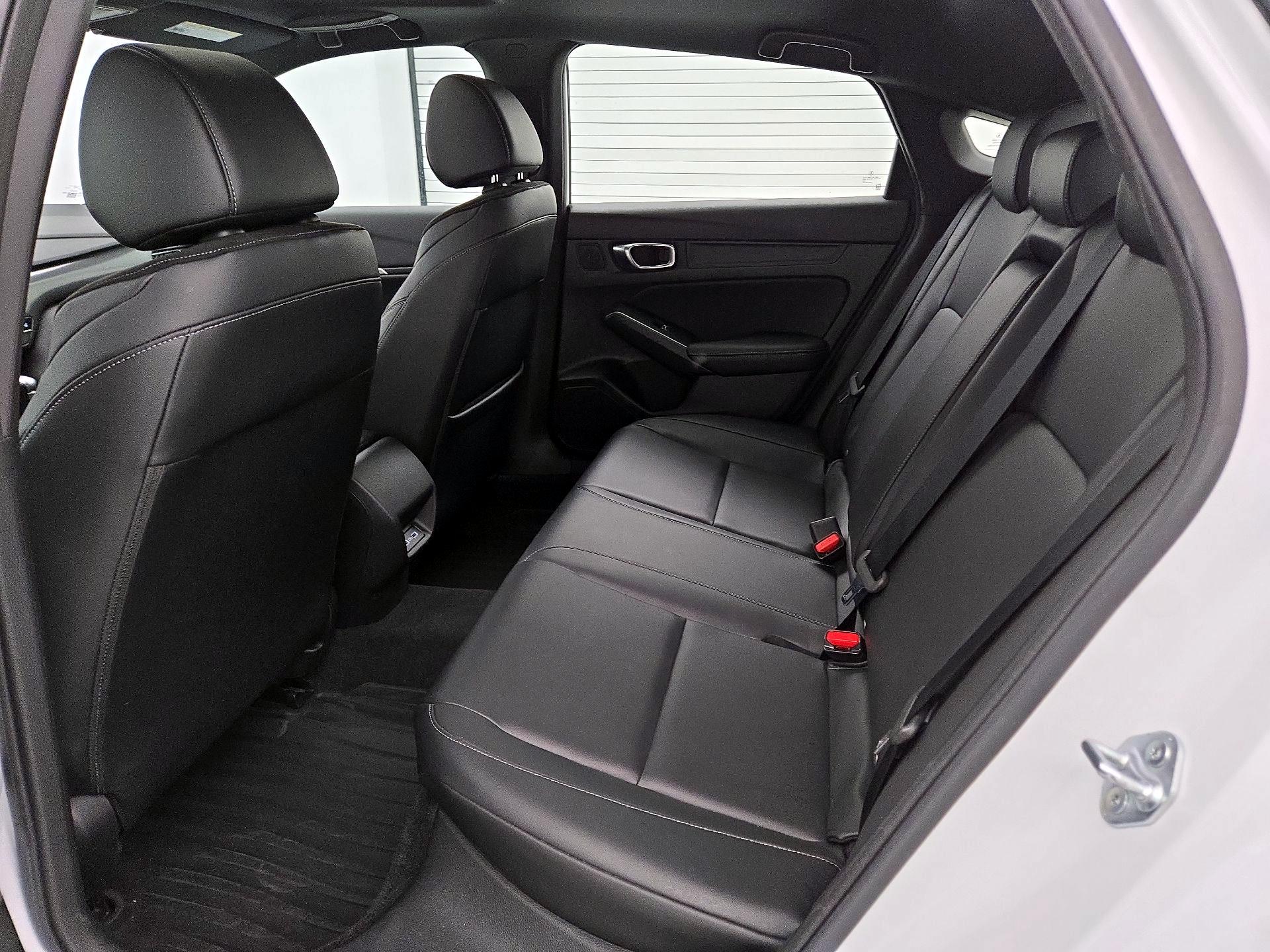 Thumbnail: 2023 Acura Integra - 20