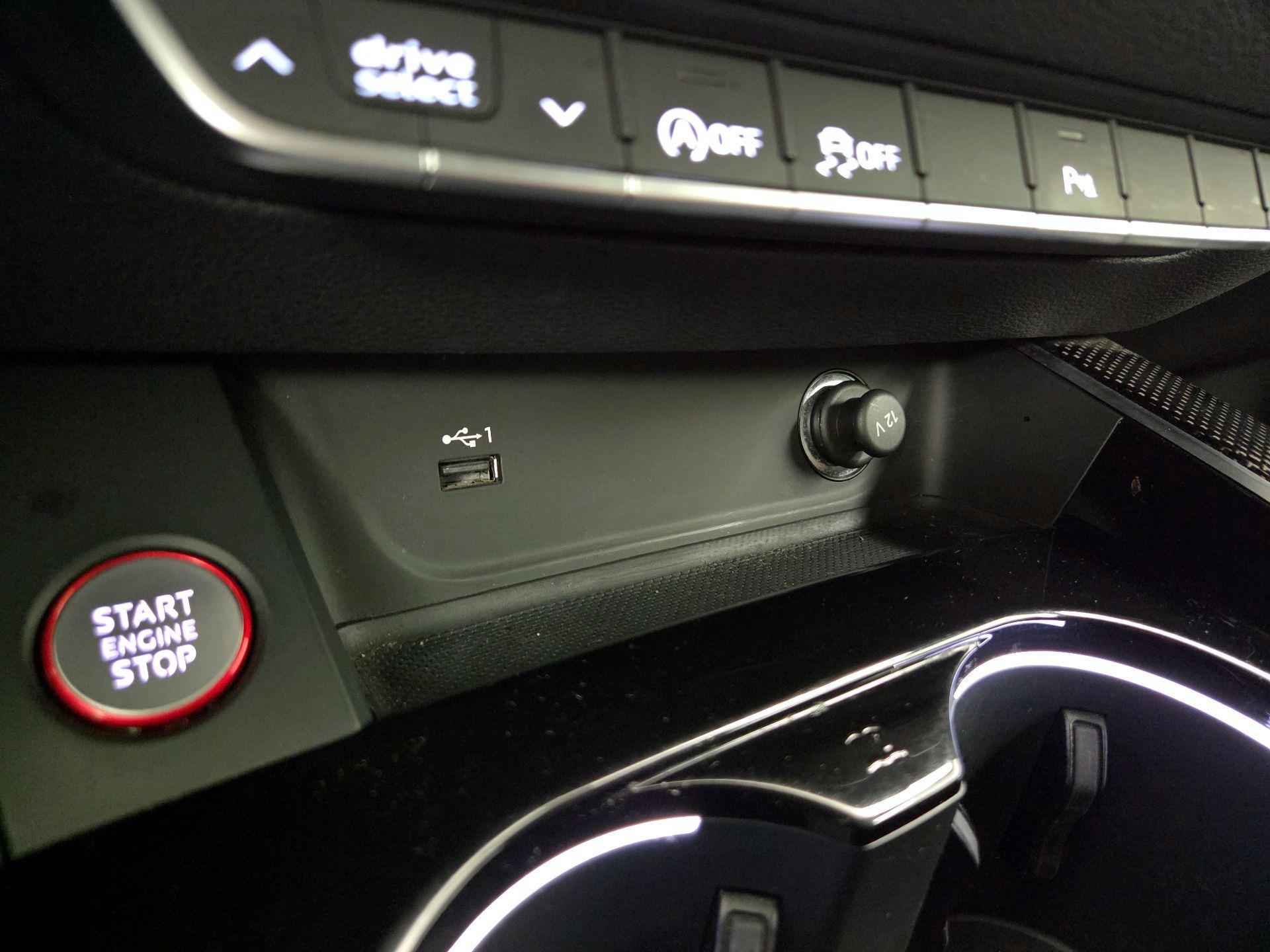 Thumbnail: 2023 Audi S5 - 18