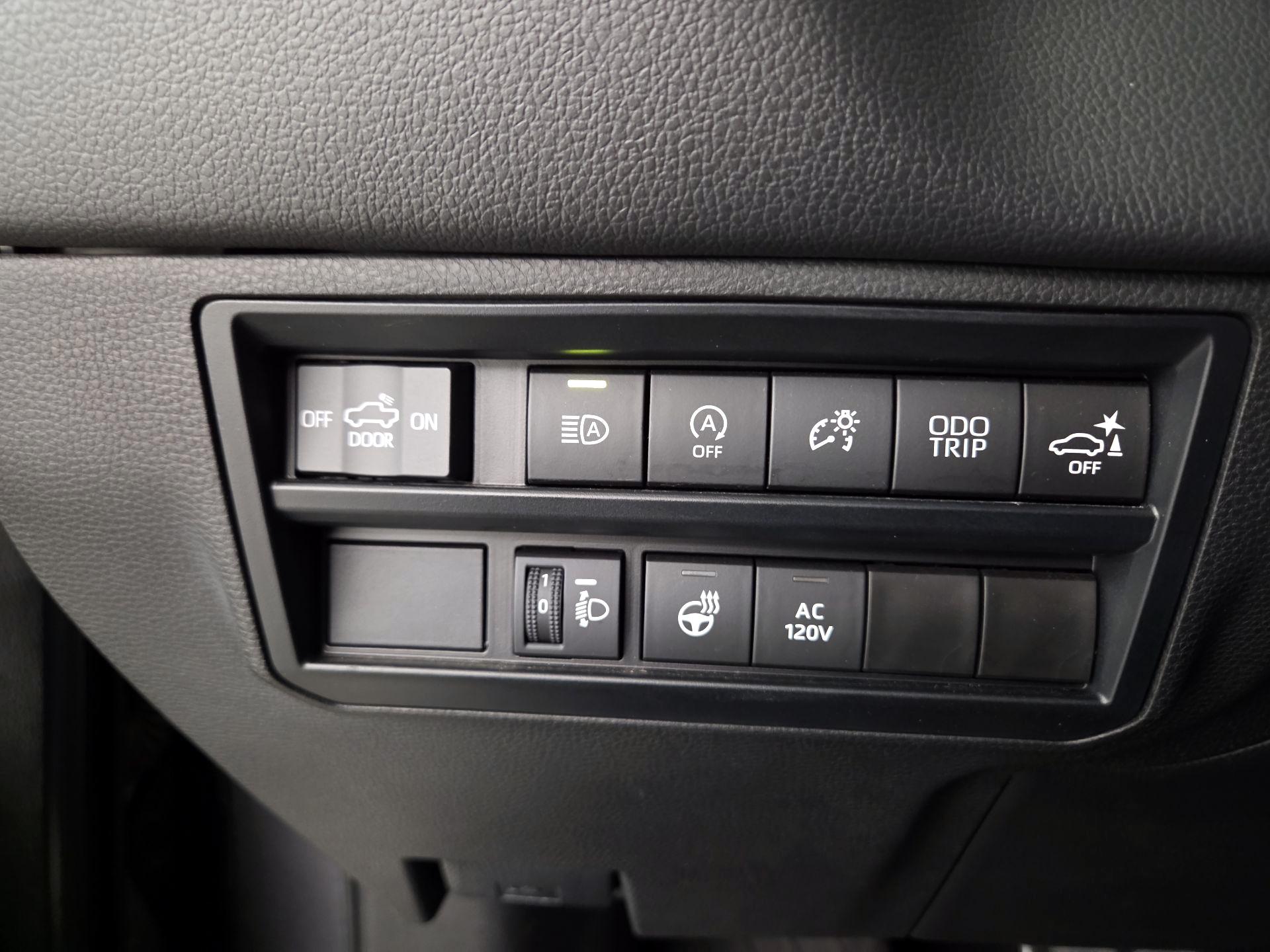 Thumbnail: 2023 Toyota Tundra - 13