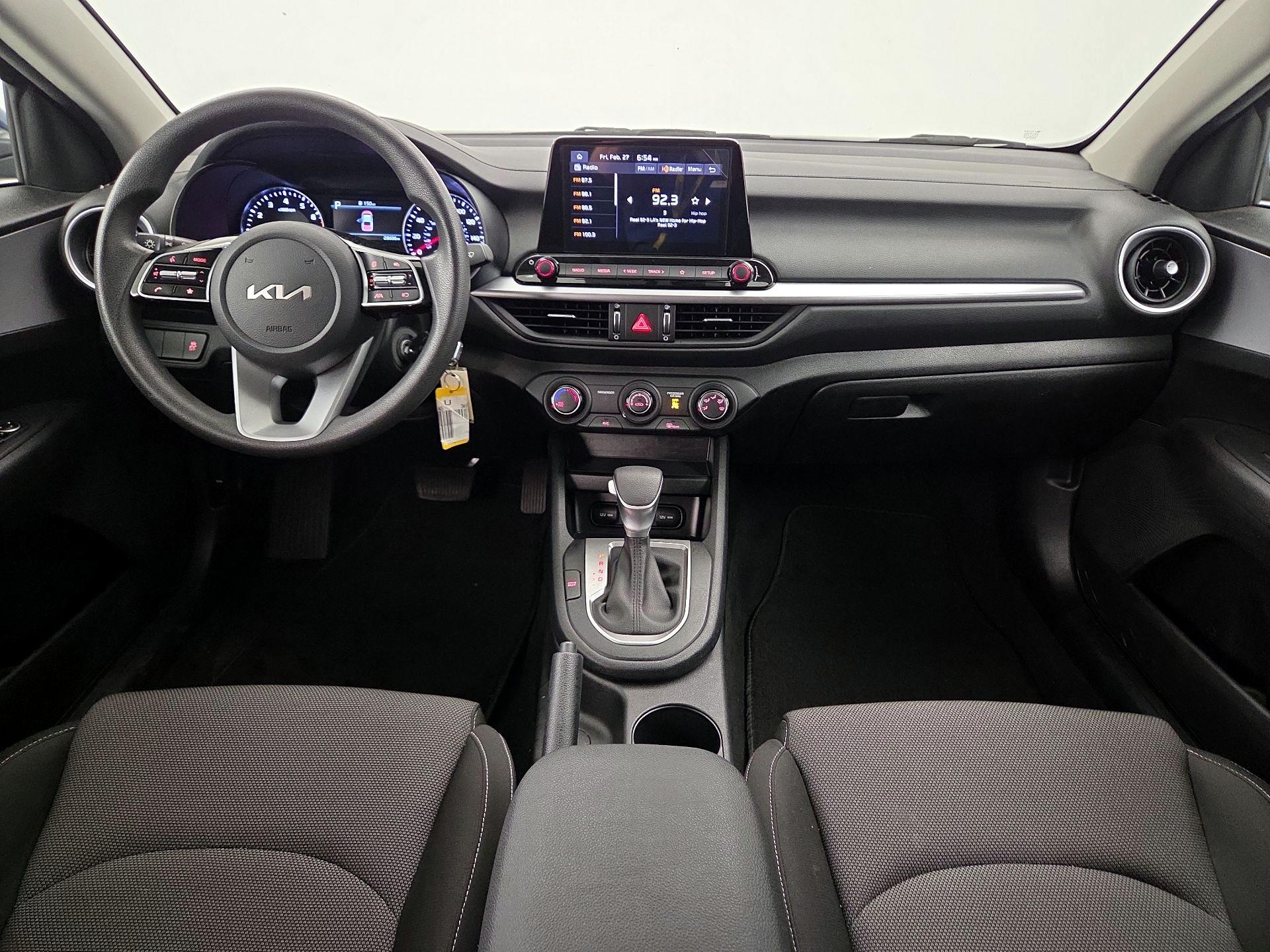 Thumbnail: 2023 Kia Forte - 9