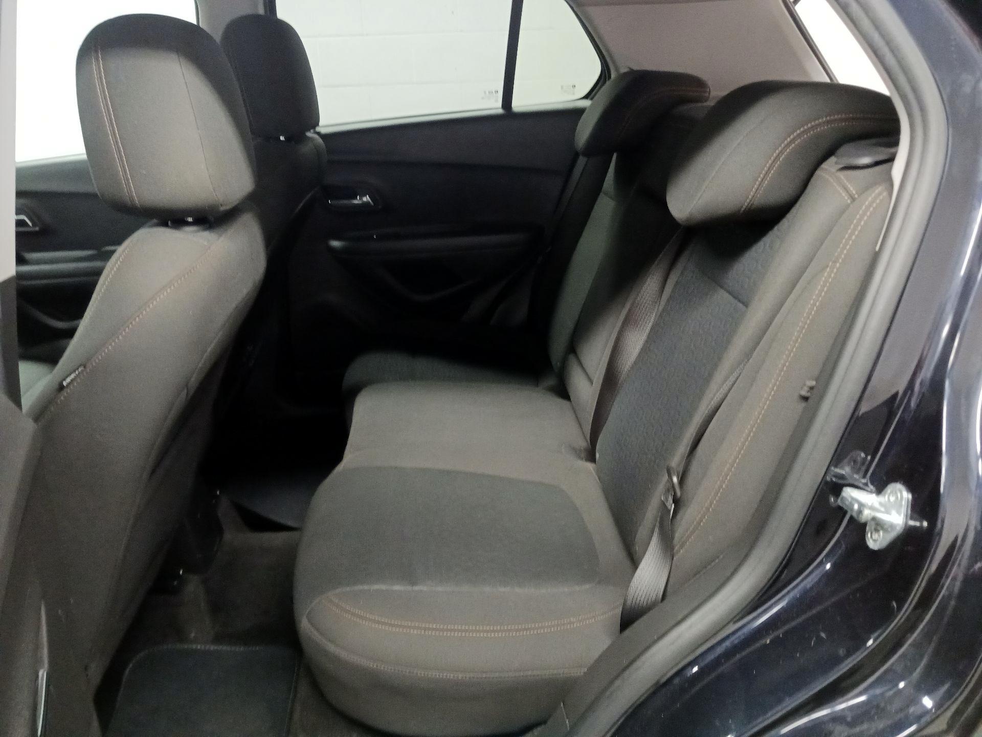 Thumbnail: 2021 Chevrolet Trax - 16