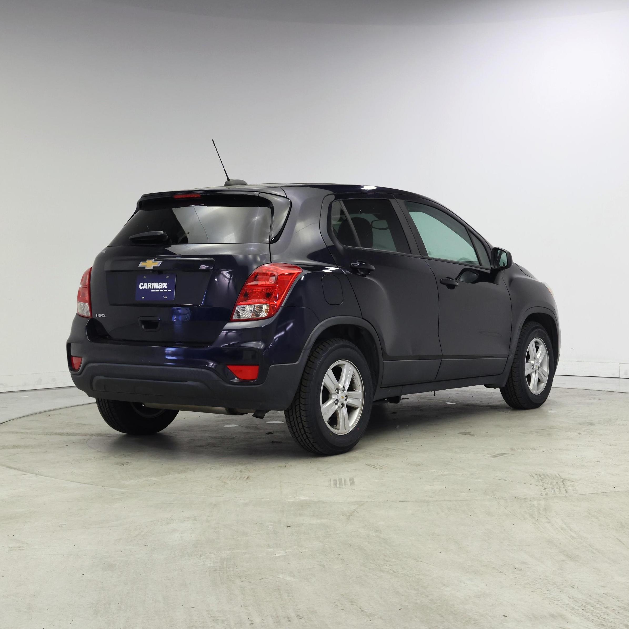 Thumbnail: 2021 Chevrolet Trax - 8