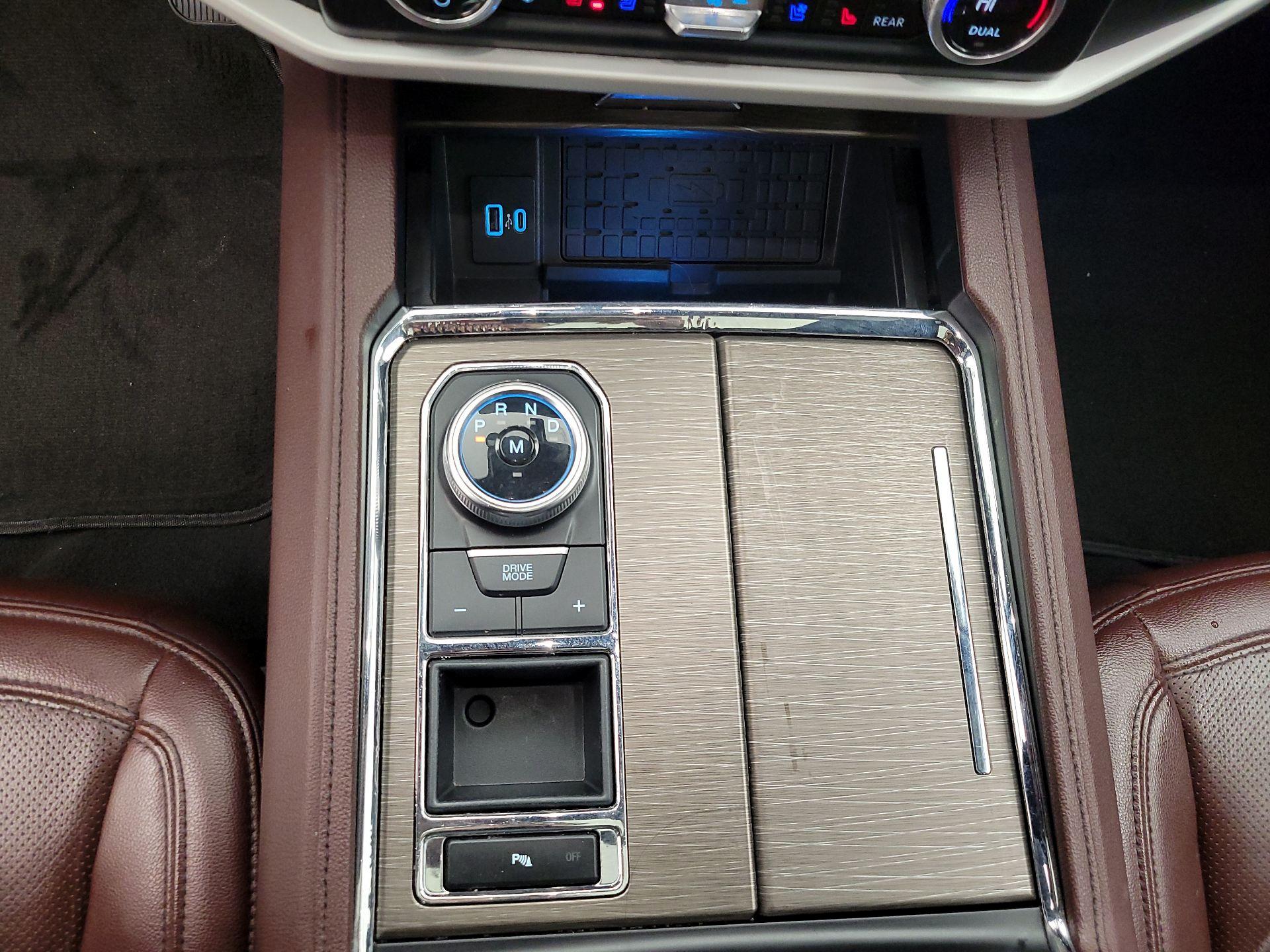 Thumbnail: 2024 Ford Expedition MAX - 17