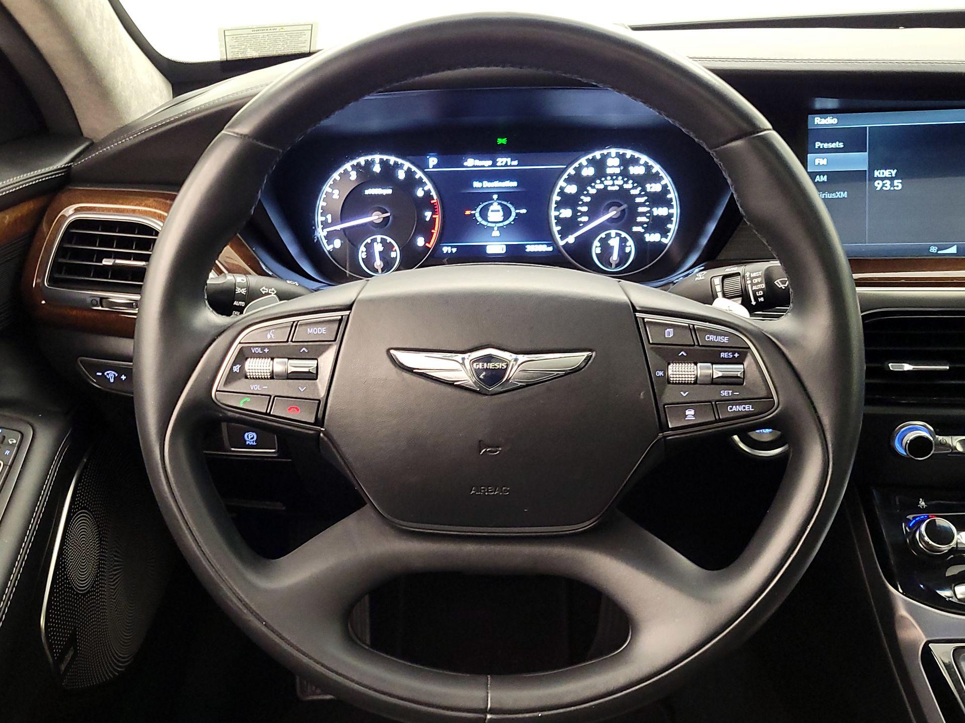 Thumbnail: 2019 Genesis G90 - 10