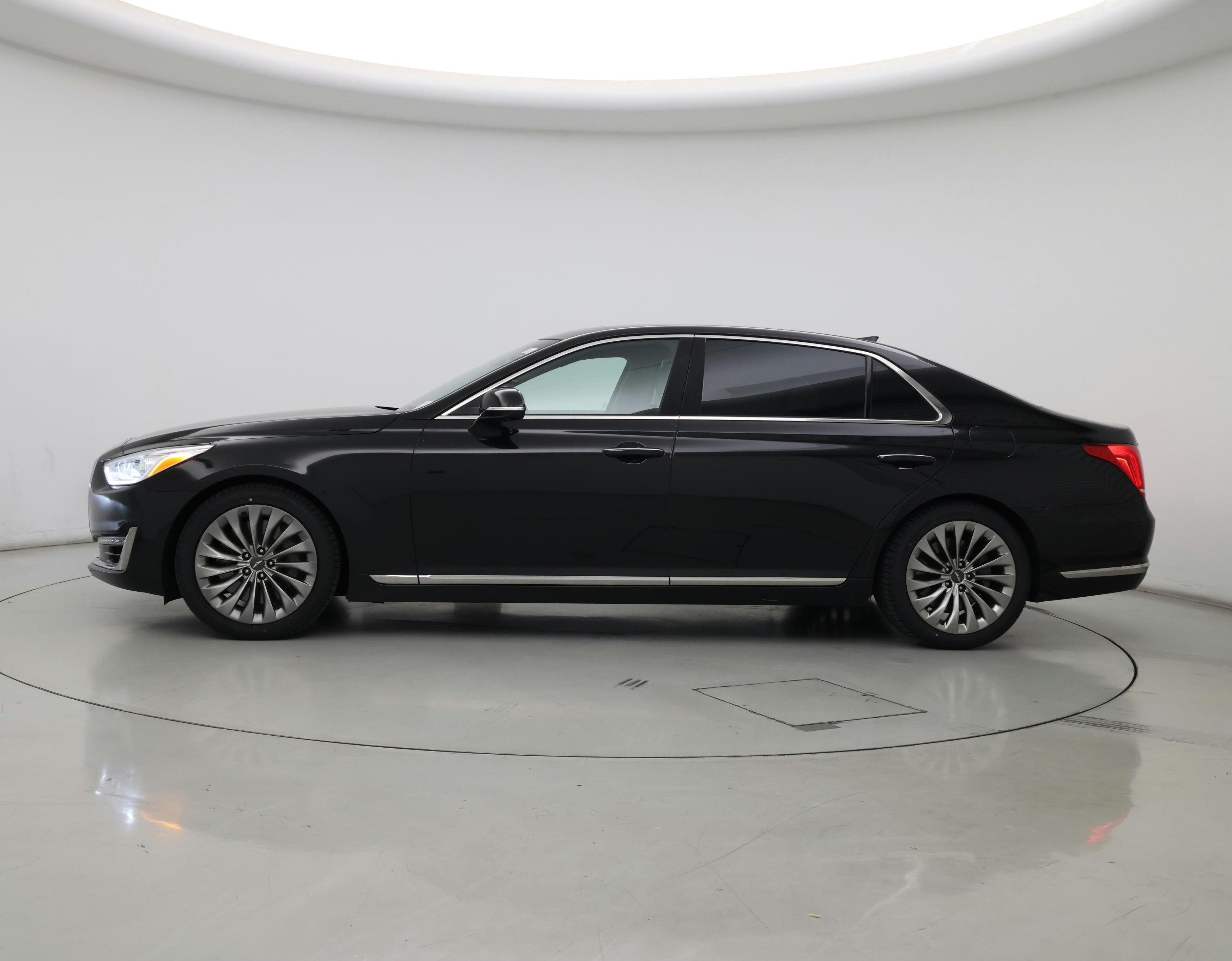 Thumbnail: 2019 Genesis G90 - 3
