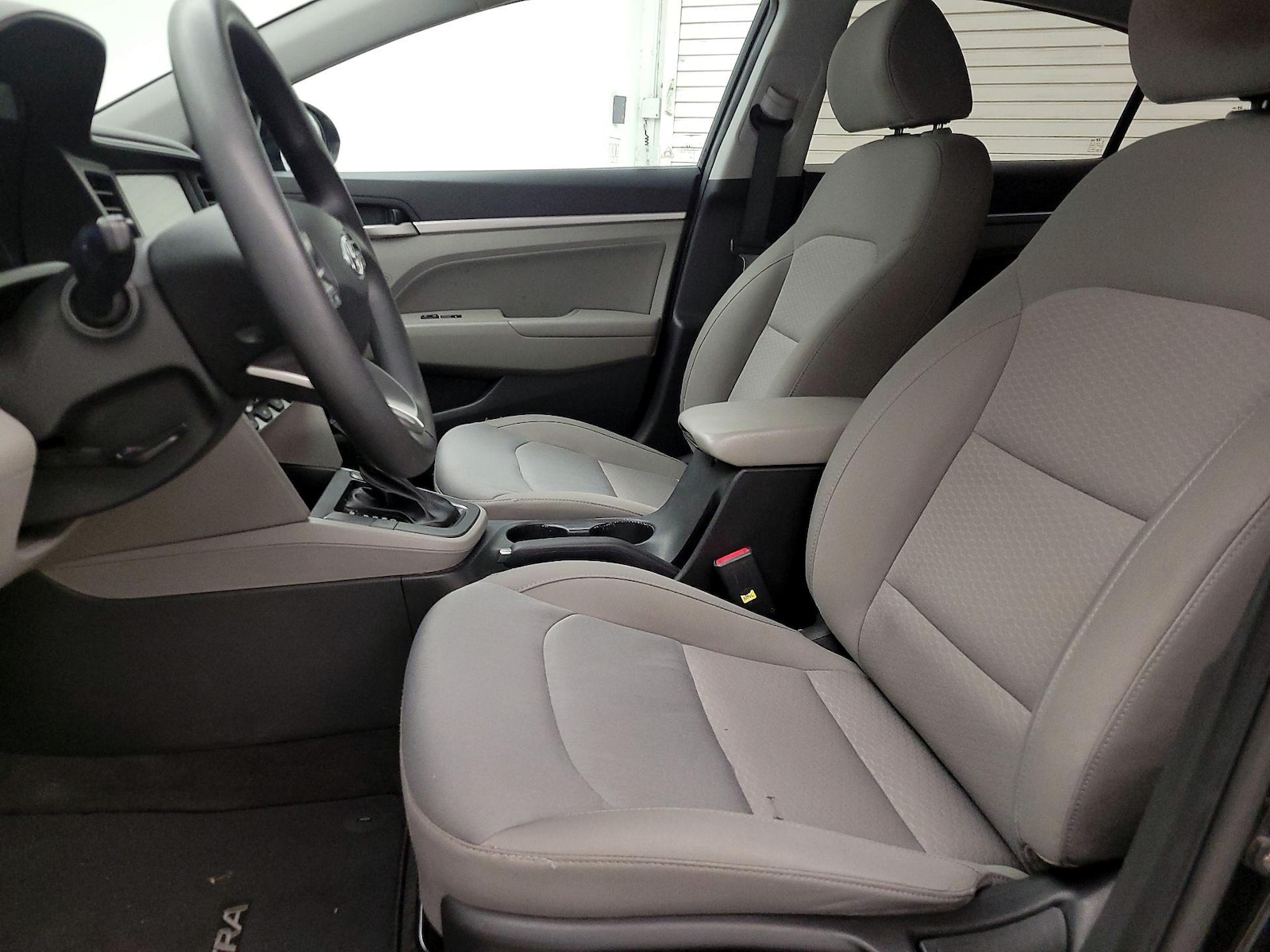 2020 Hyundai Elantra SEL - Photo 12