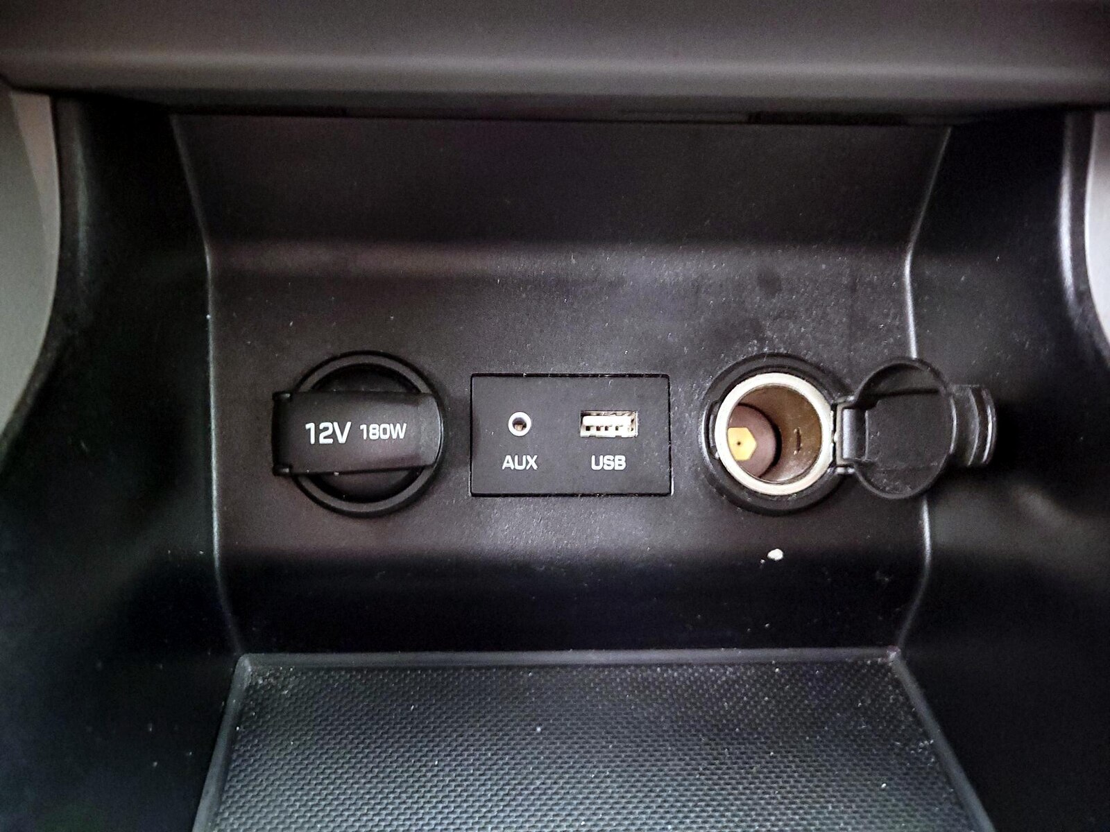 2020 Hyundai Elantra SEL - Photo 19