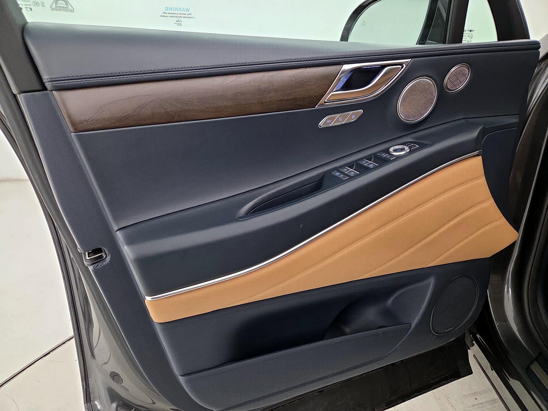 Thumbnail: 2023 Genesis GV80 - 12