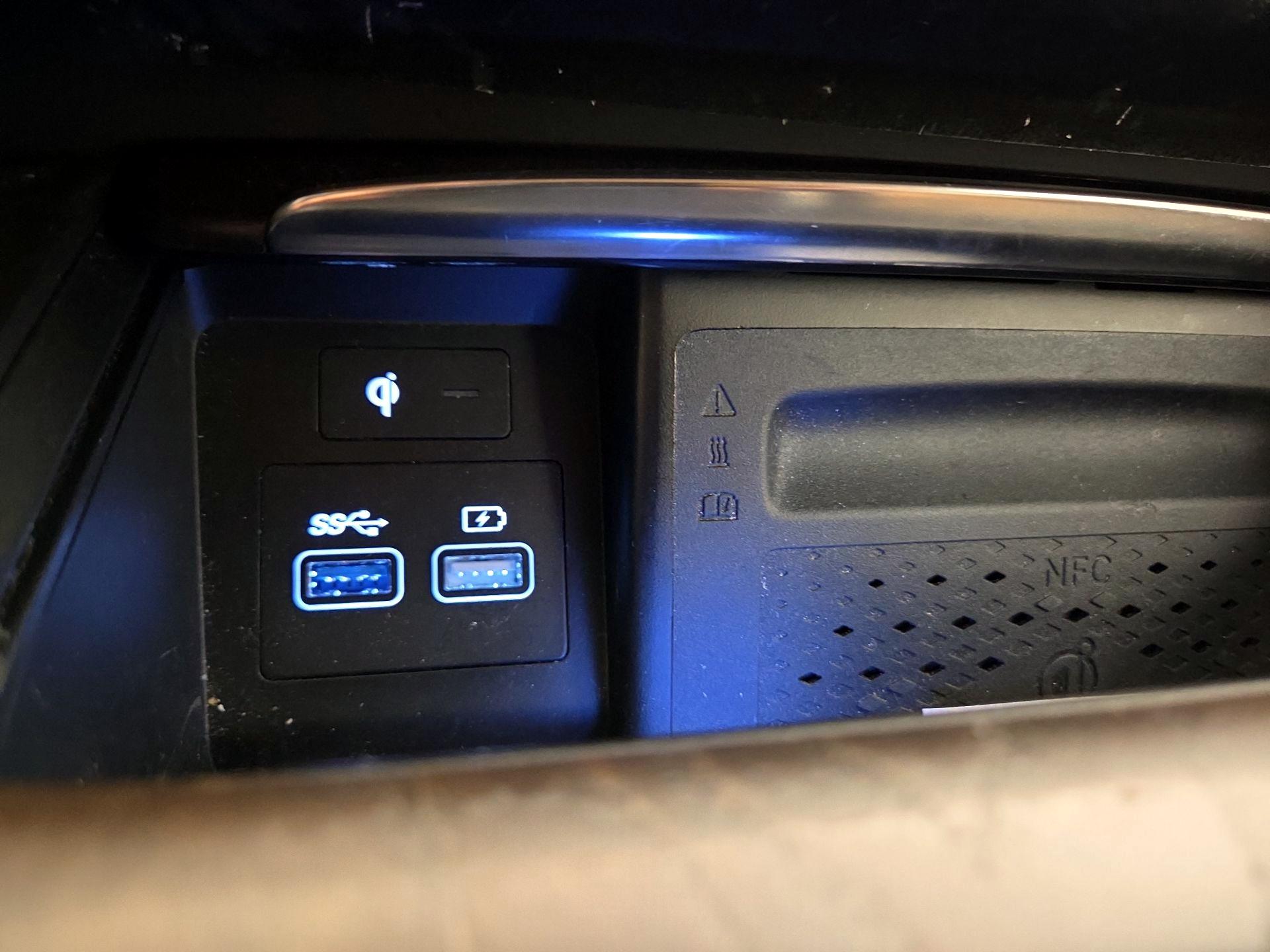 Thumbnail: 2023 Genesis GV80 - 19