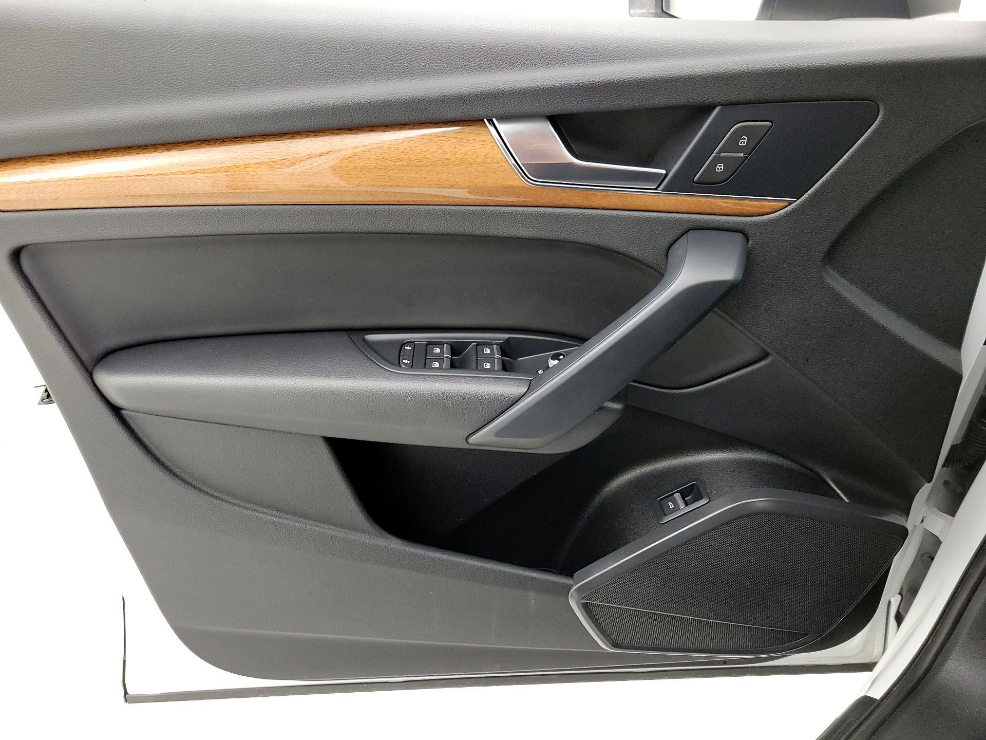 Thumbnail: 2021 Audi Q5 - 12