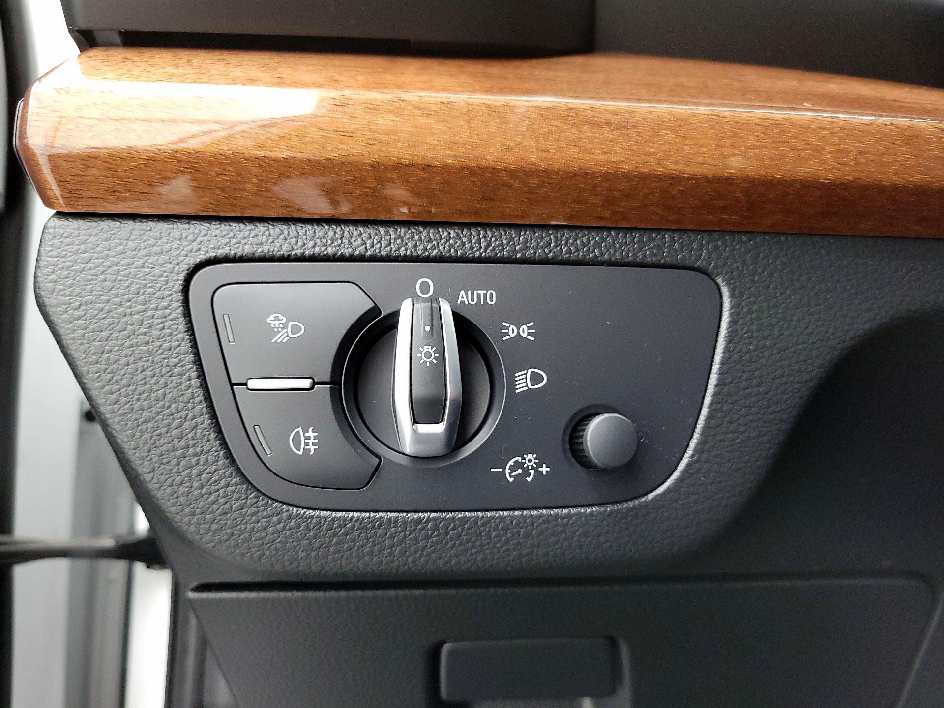 Thumbnail: 2021 Audi Q5 - 13