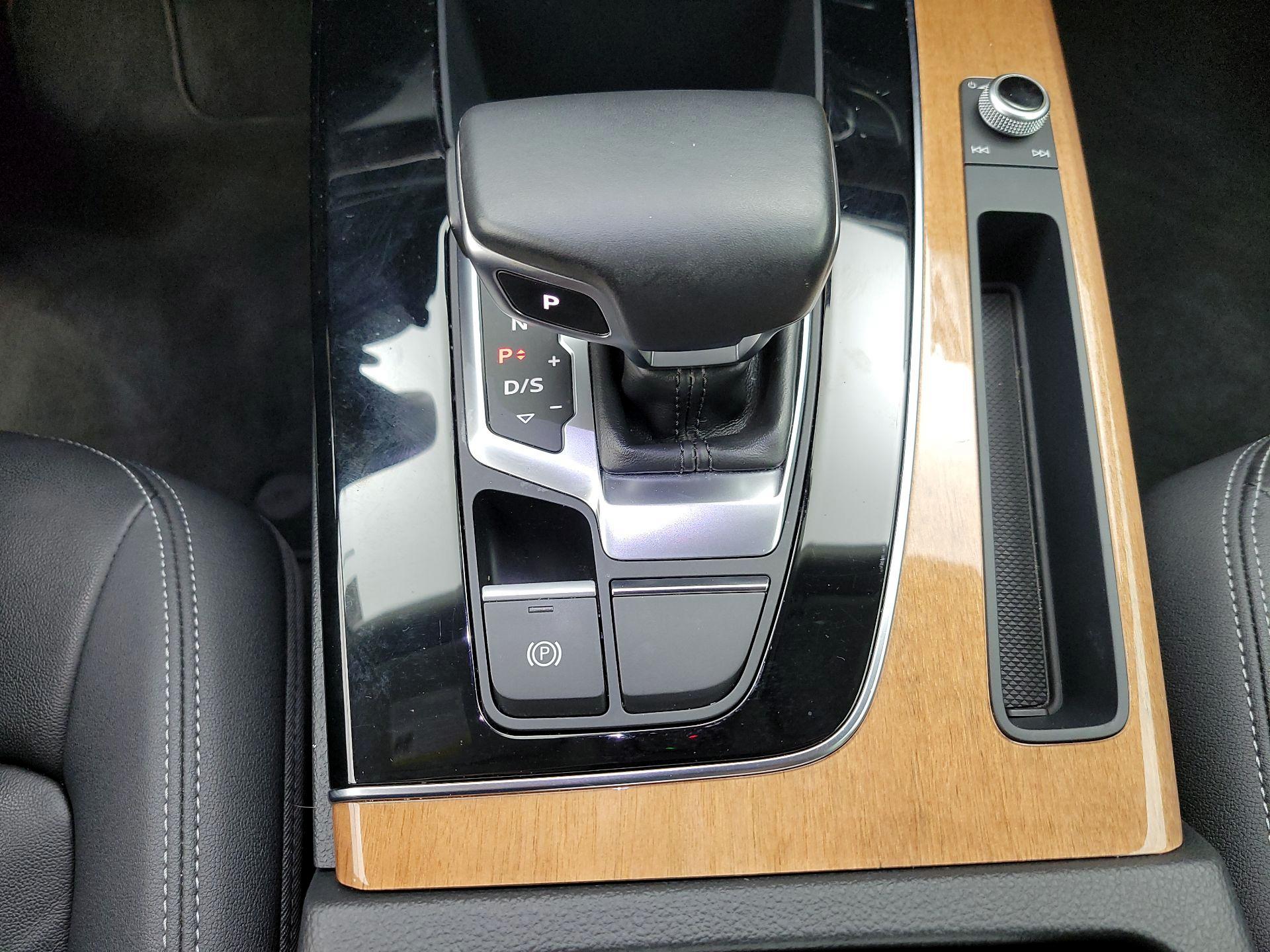 Thumbnail: 2021 Audi Q5 - 17