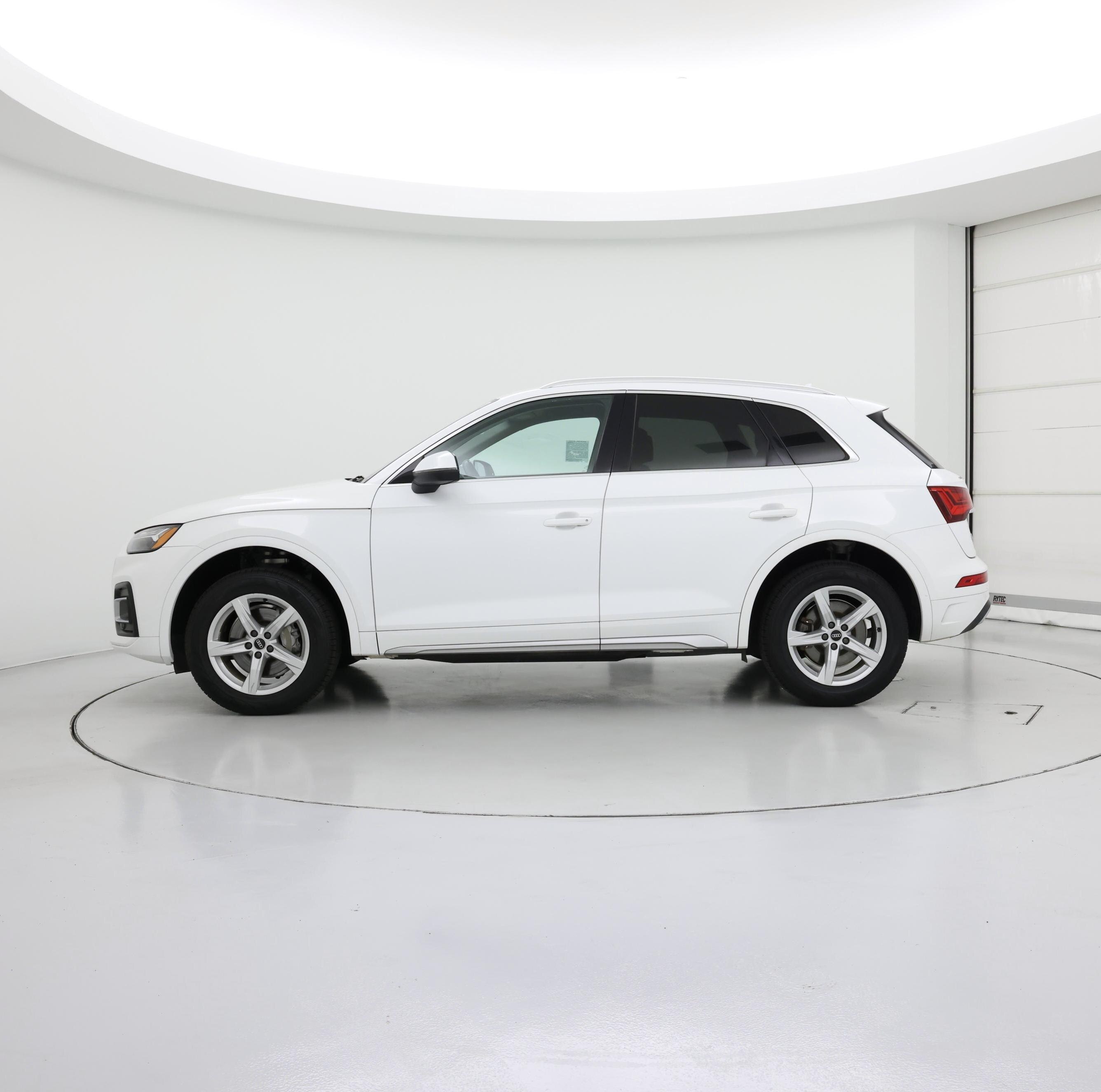 Thumbnail: 2021 Audi Q5 - 3