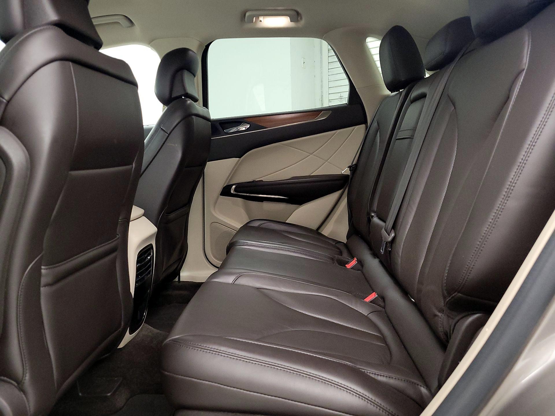 Thumbnail: 2017 Lincoln MKC - 20