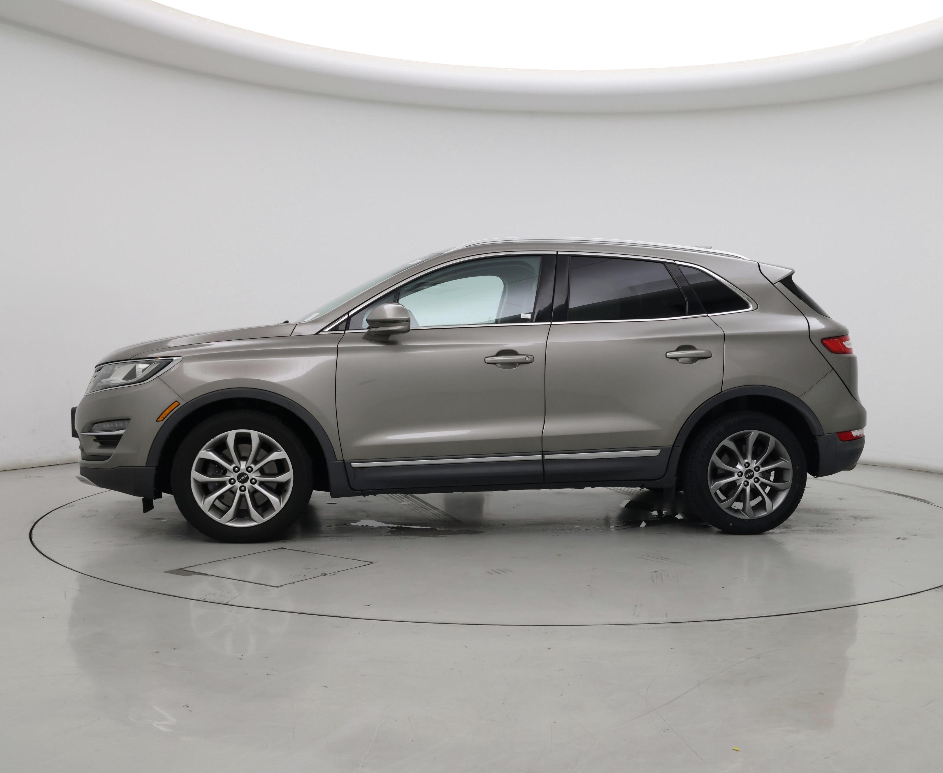 Thumbnail: 2017 Lincoln MKC - 3