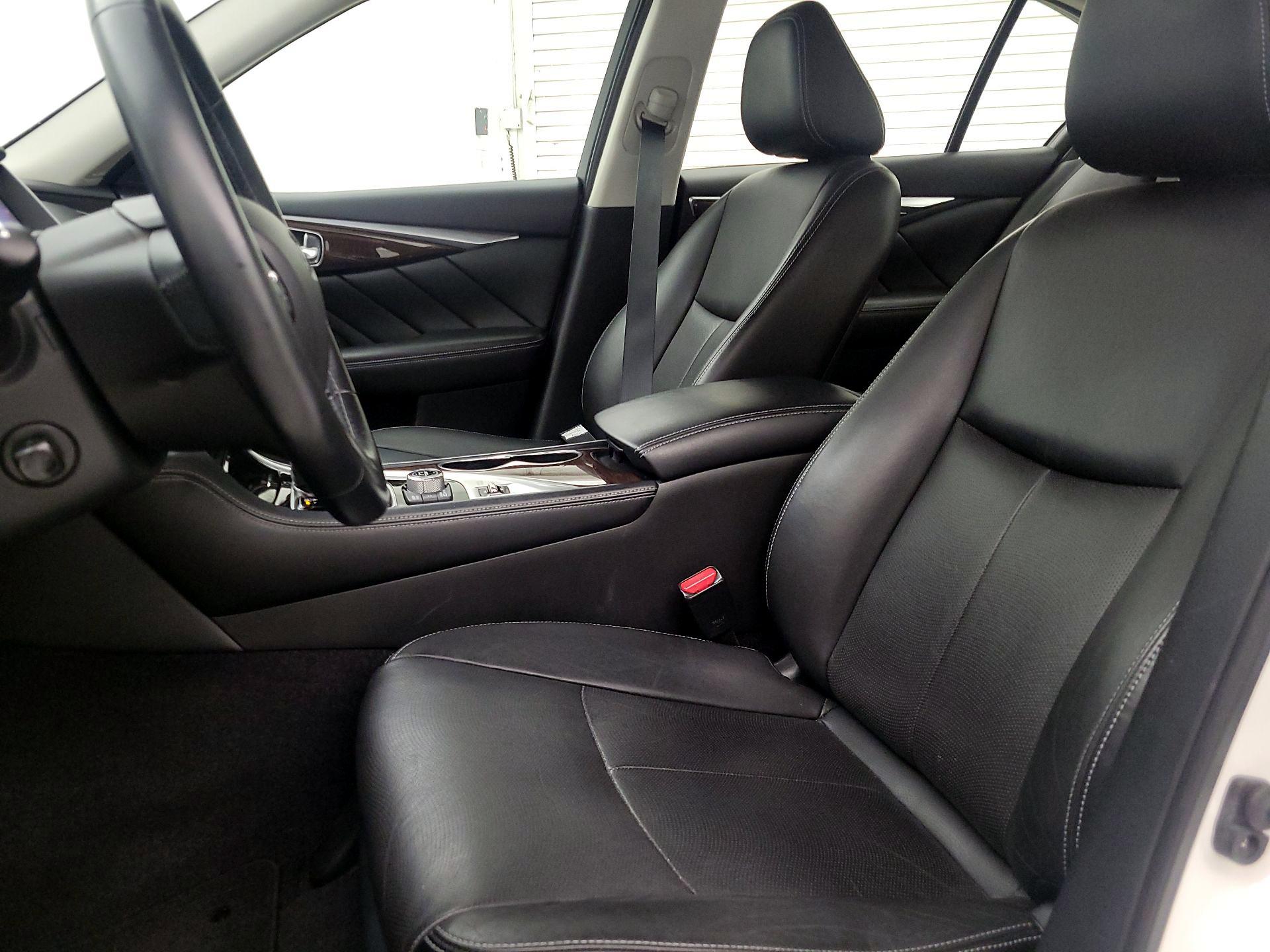 Thumbnail: 2015 INFINITI Q50 - 11