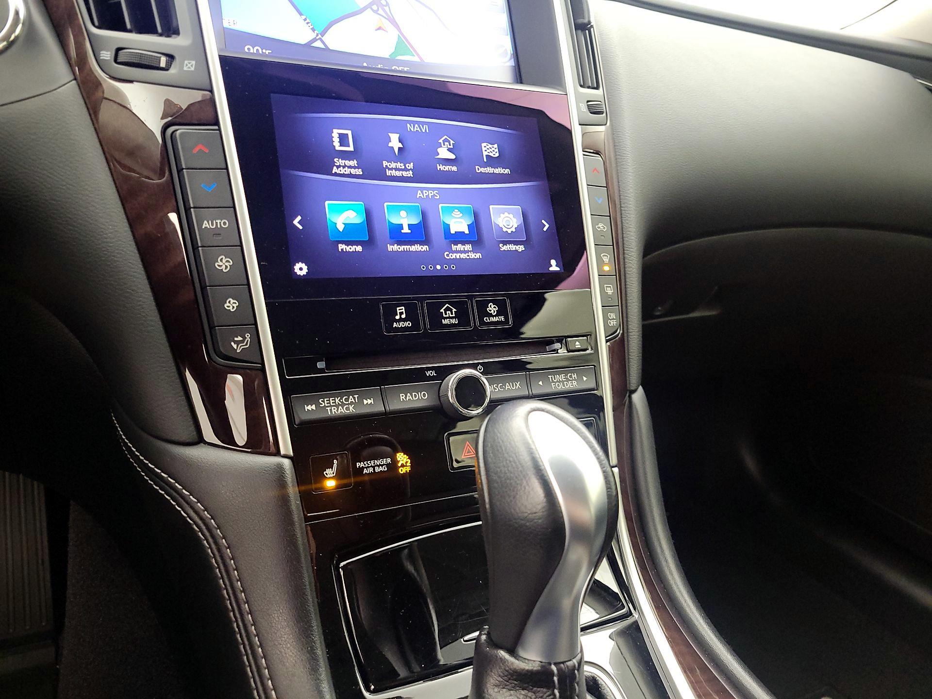 Thumbnail: 2015 INFINITI Q50 - 17