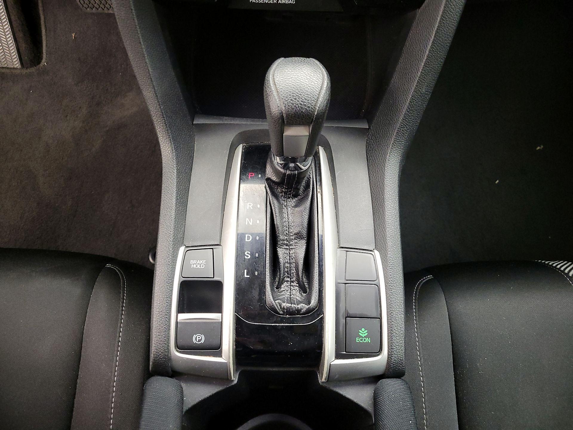 Thumbnail: 2016 Honda Civic - 17