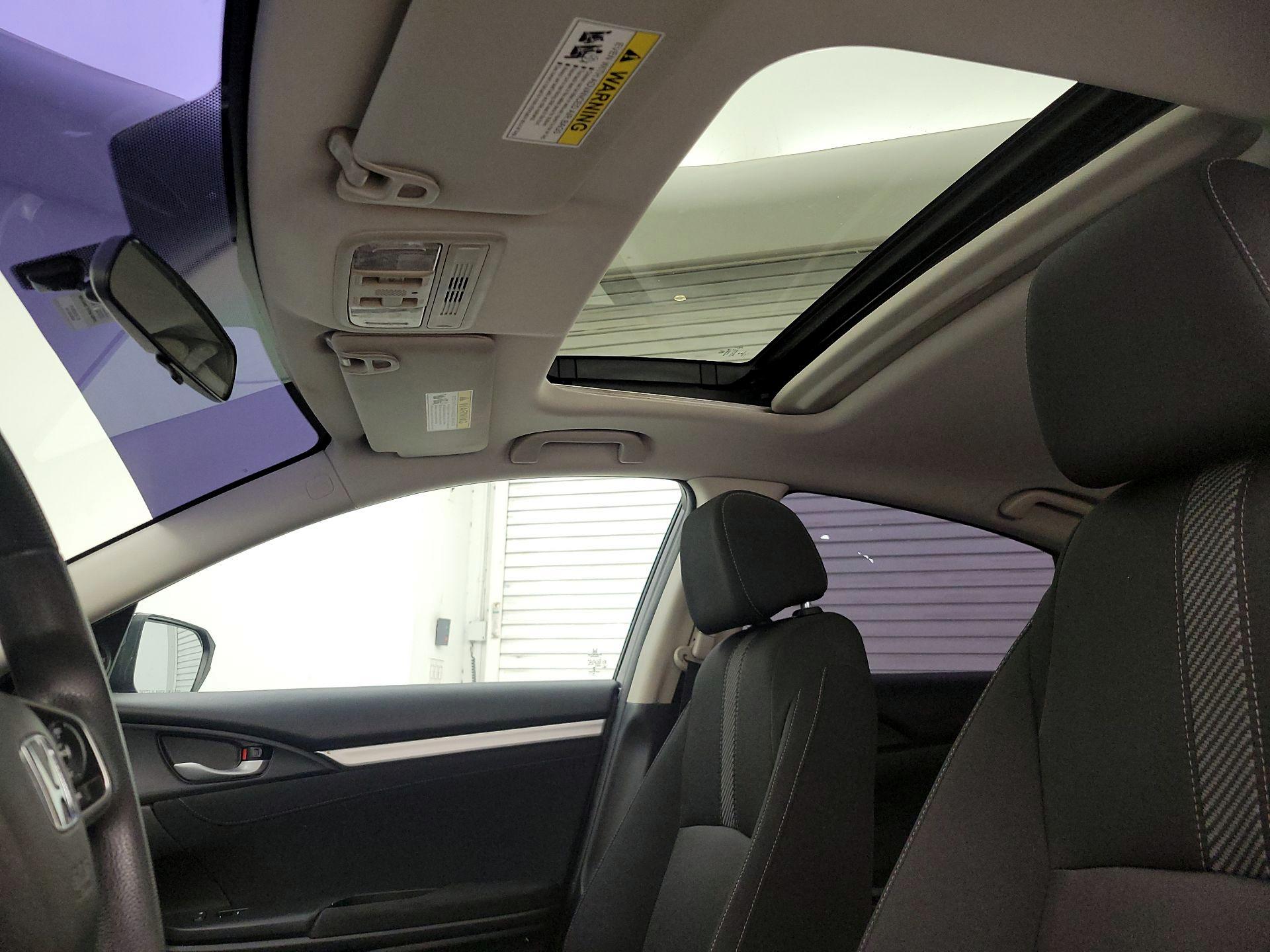 Thumbnail: 2016 Honda Civic - 19