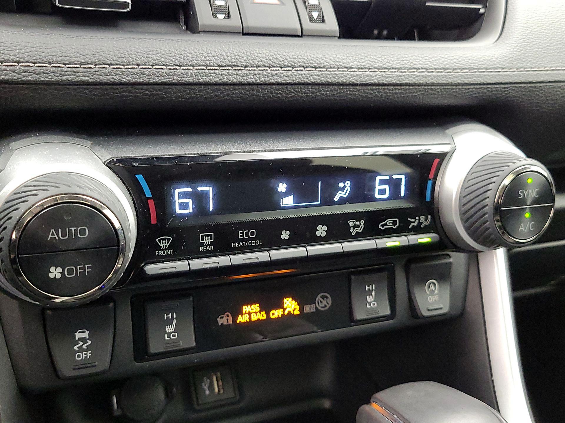 Thumbnail: 2023 Toyota RAV4 - 16