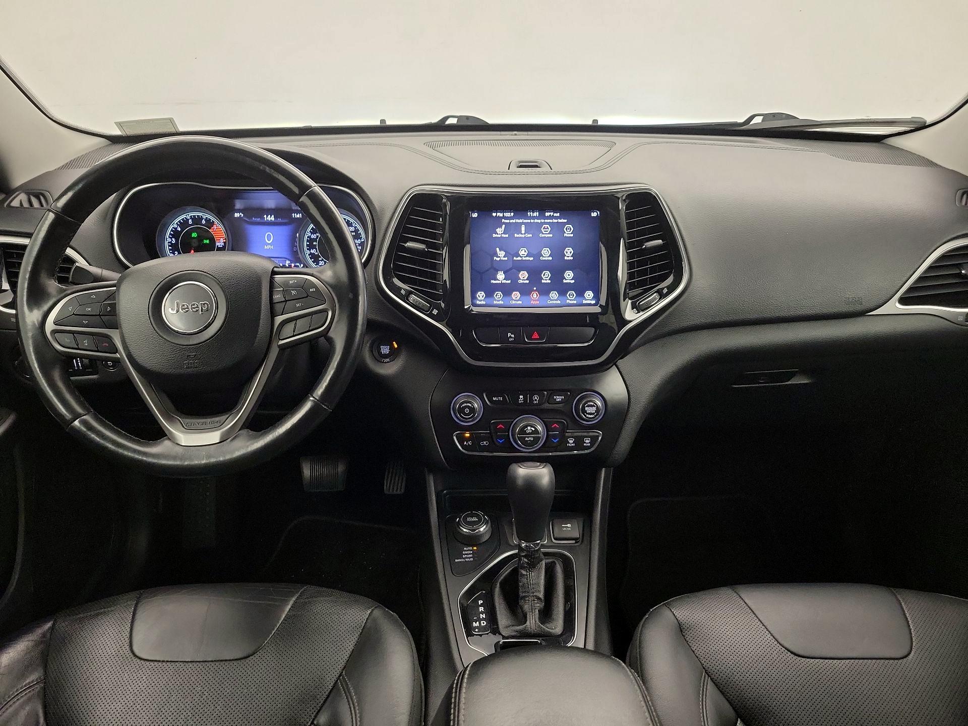 Thumbnail: 2019 Jeep Cherokee - 9