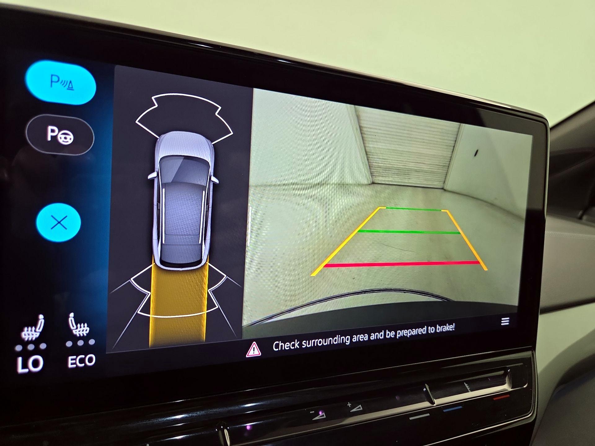 Thumbnail: 2023 Volkswagen ID.4 - 15