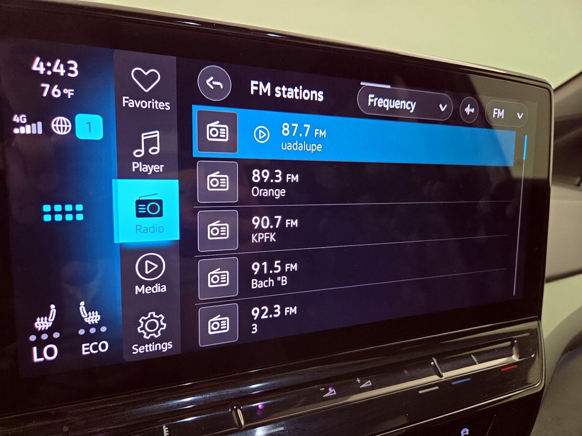 Thumbnail: 2023 Volkswagen ID.4 - 16