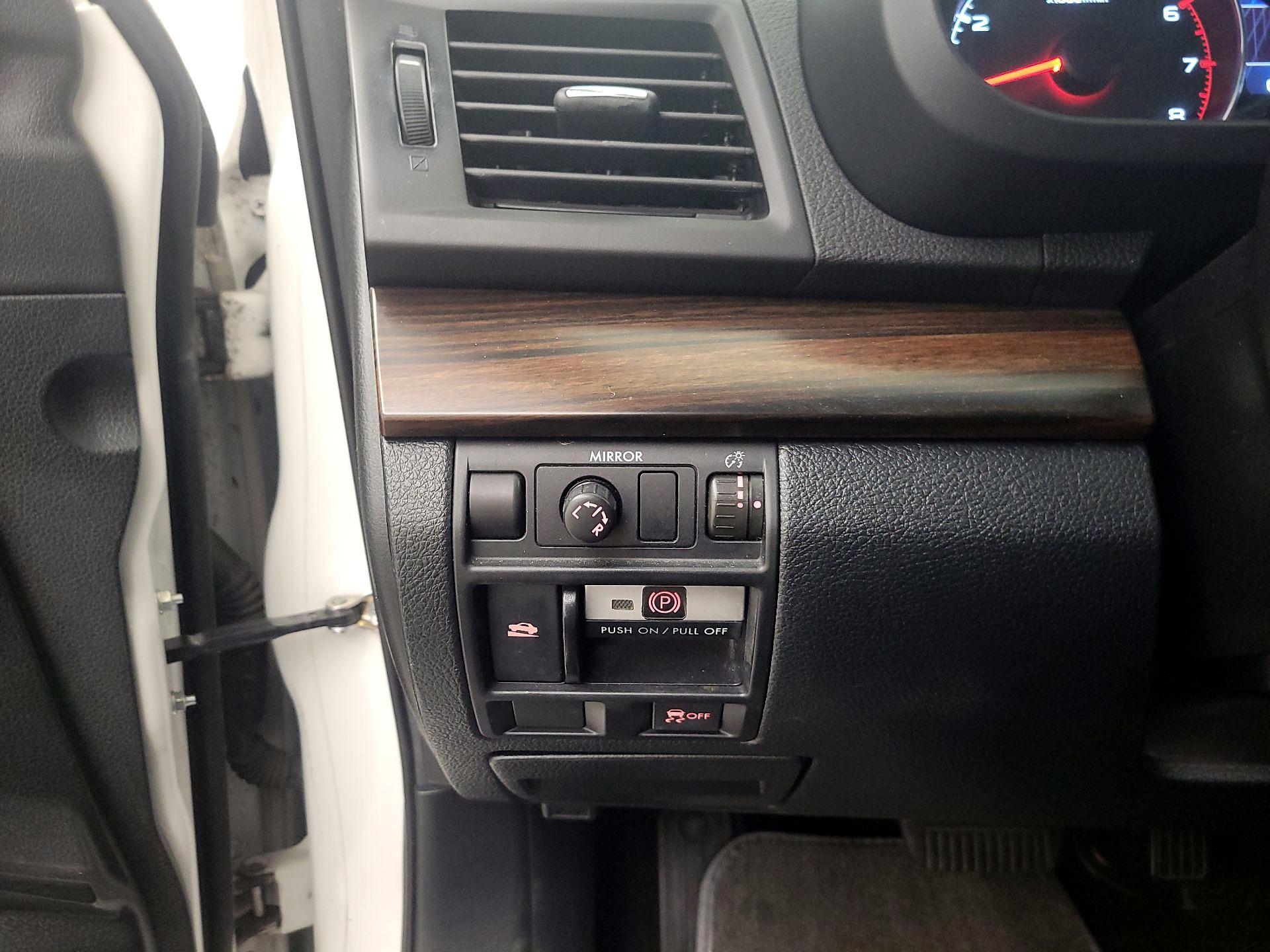 Thumbnail: 2014 Subaru Outback - 13