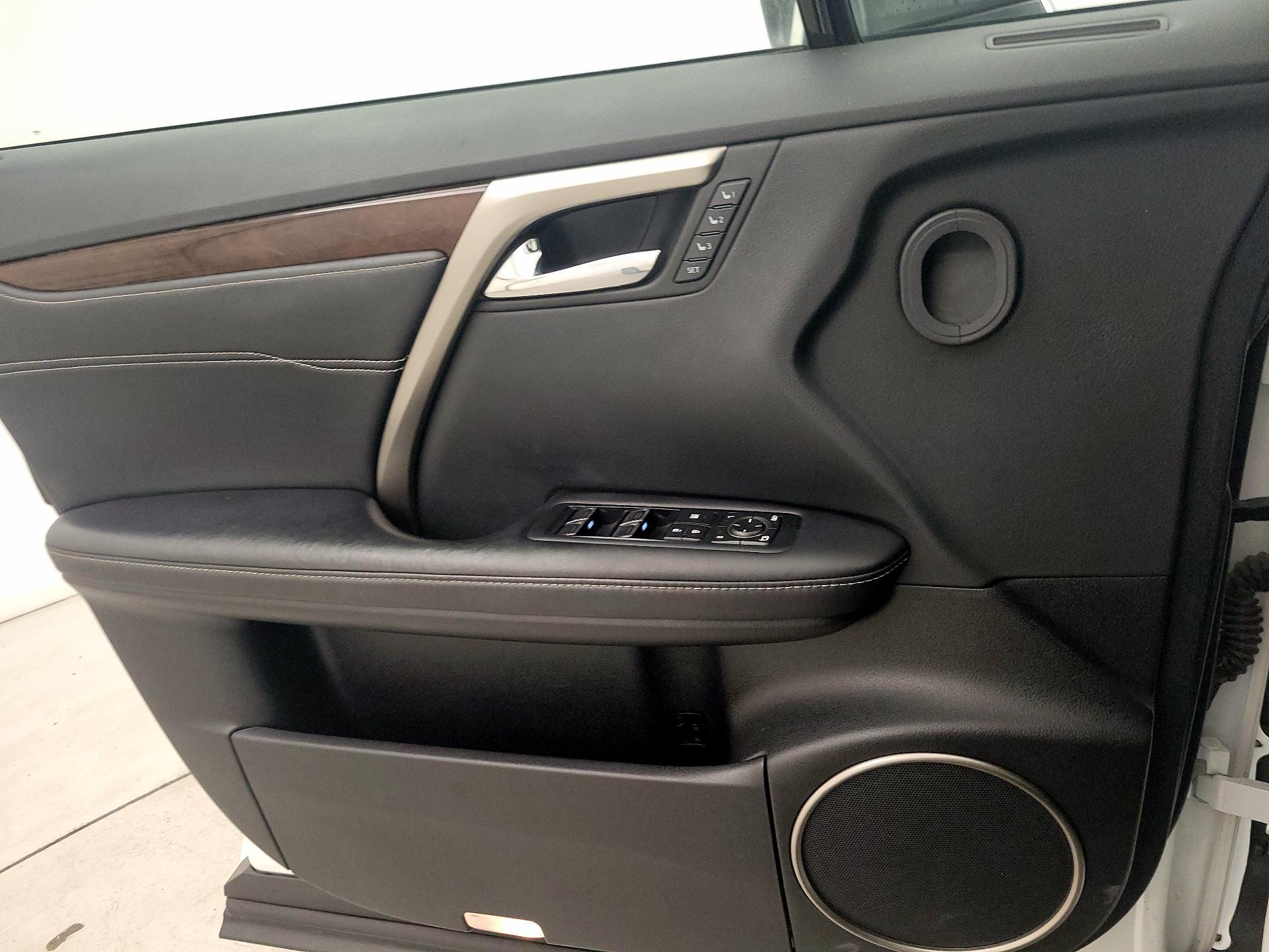 Thumbnail: 2016 Lexus RX - 12