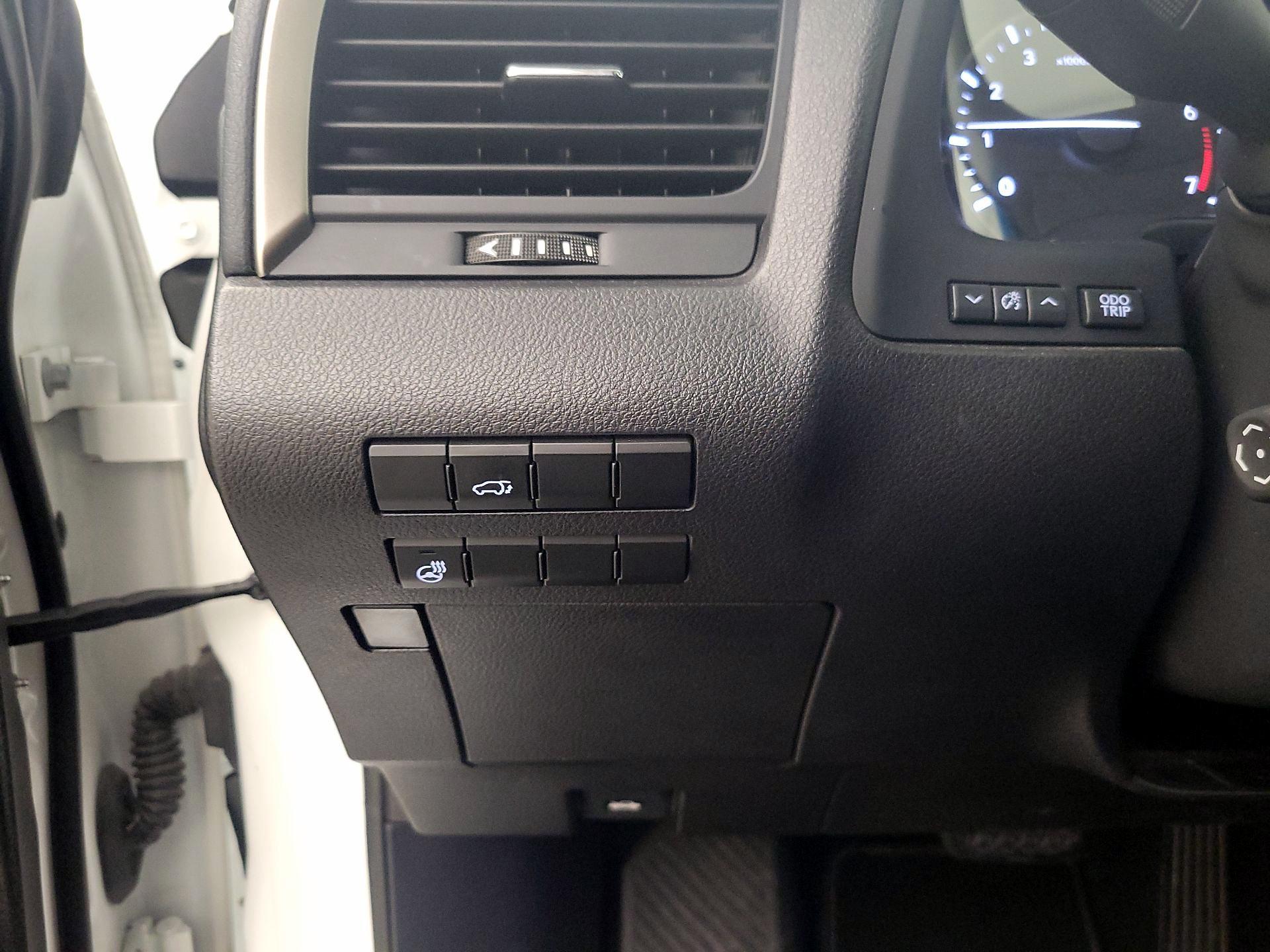 Thumbnail: 2016 Lexus RX - 13