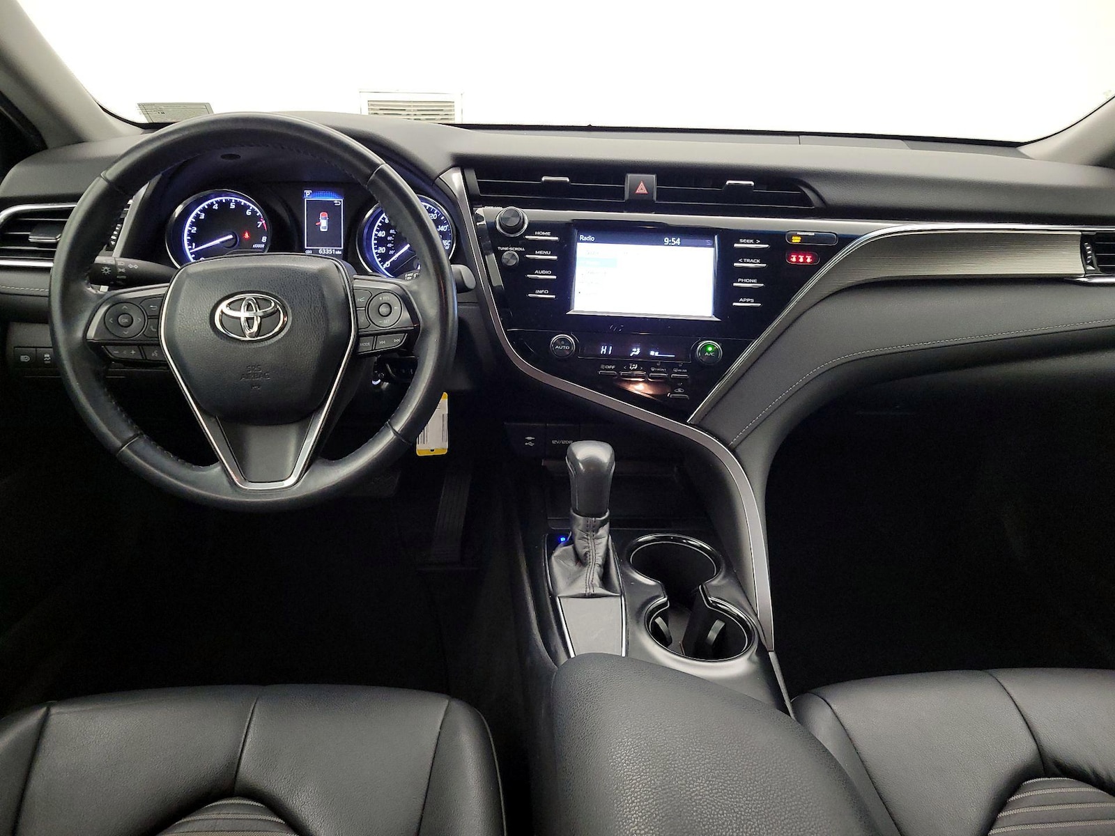 2018 Toyota Camry SE - Photo 10