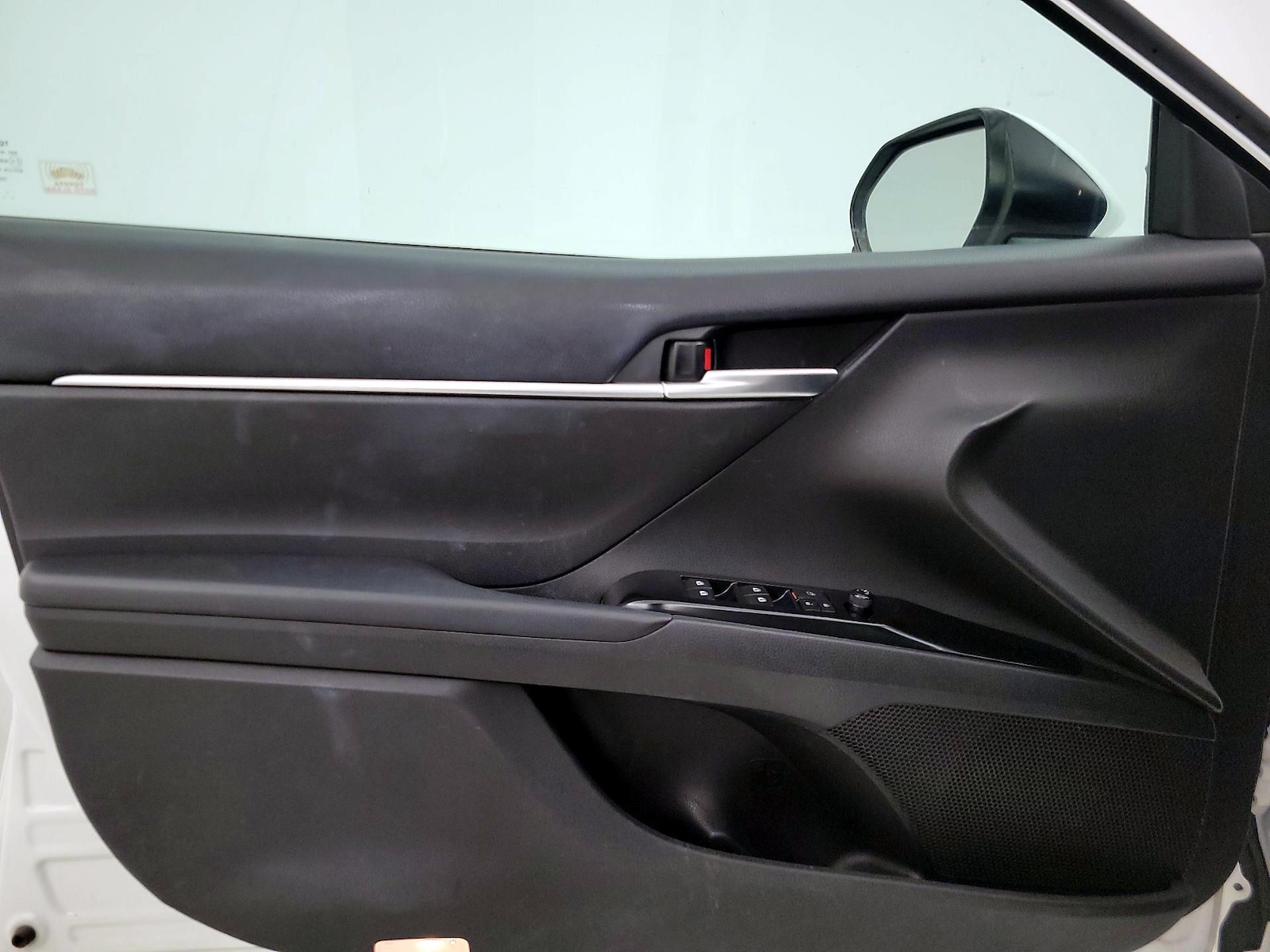 2018 Toyota Camry SE - Photo 13
