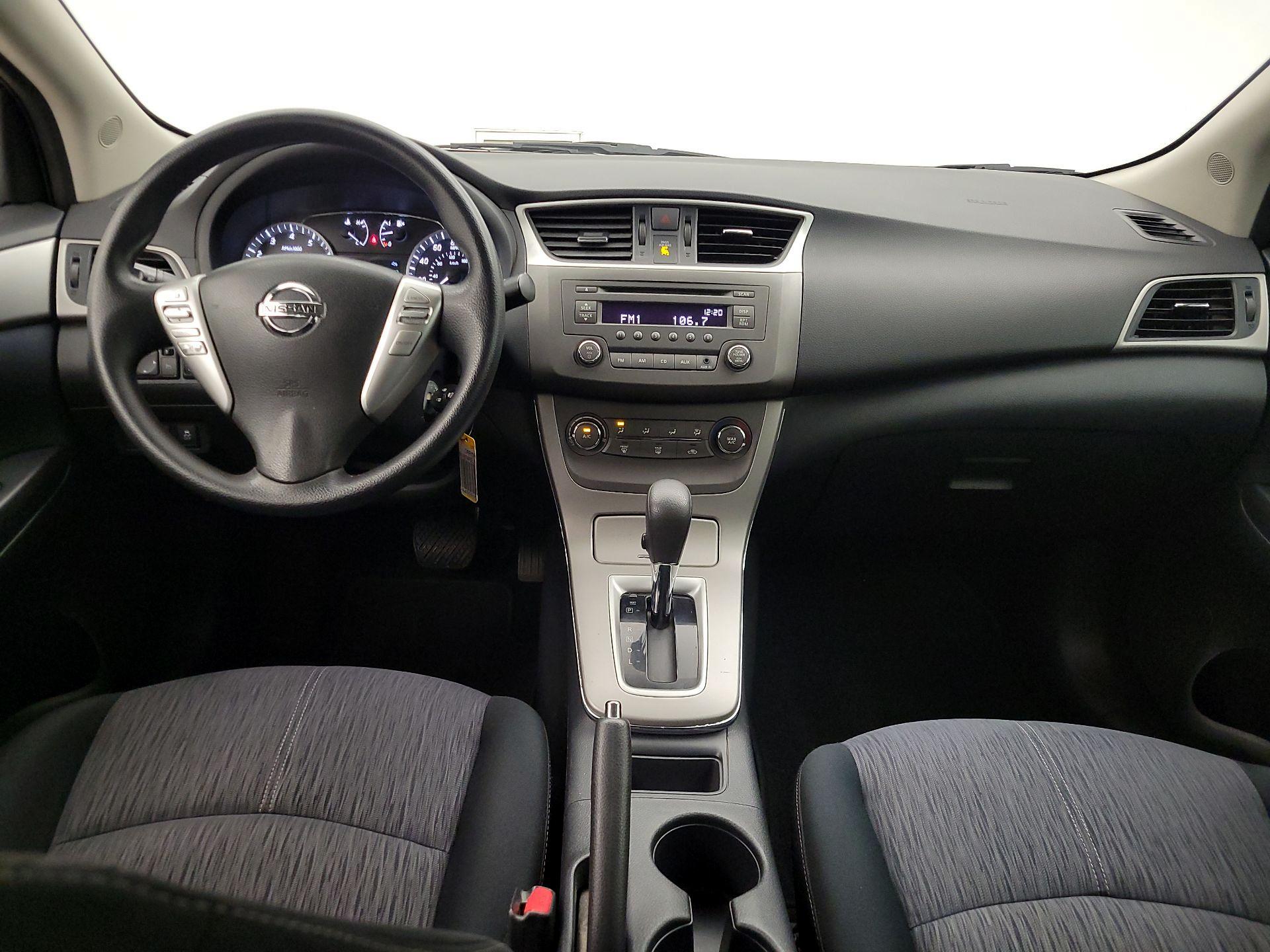 Thumbnail: 2014 Nissan Sentra - 9
