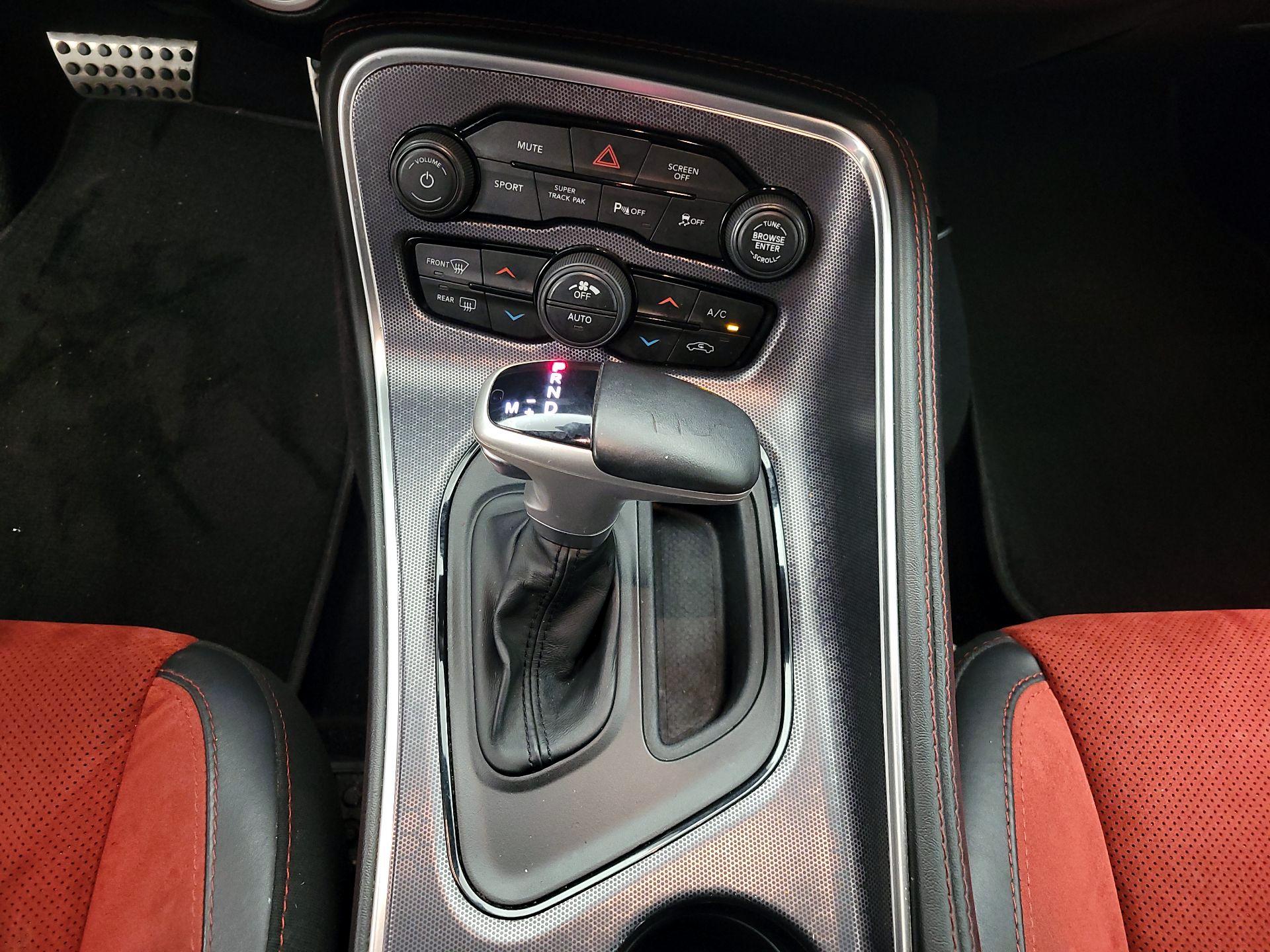 Thumbnail: 2017 Dodge Challenger - 18