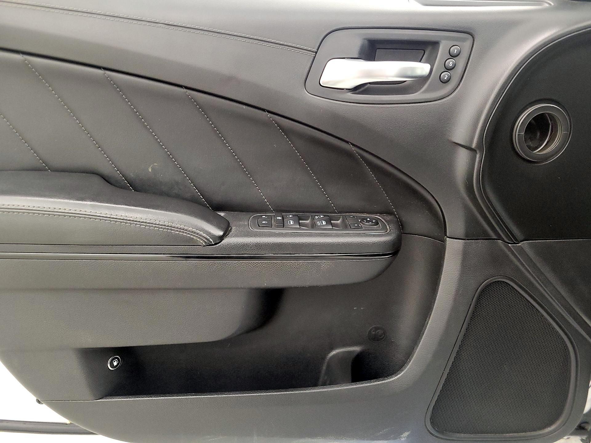 Thumbnail: 2019 Dodge Charger - 12