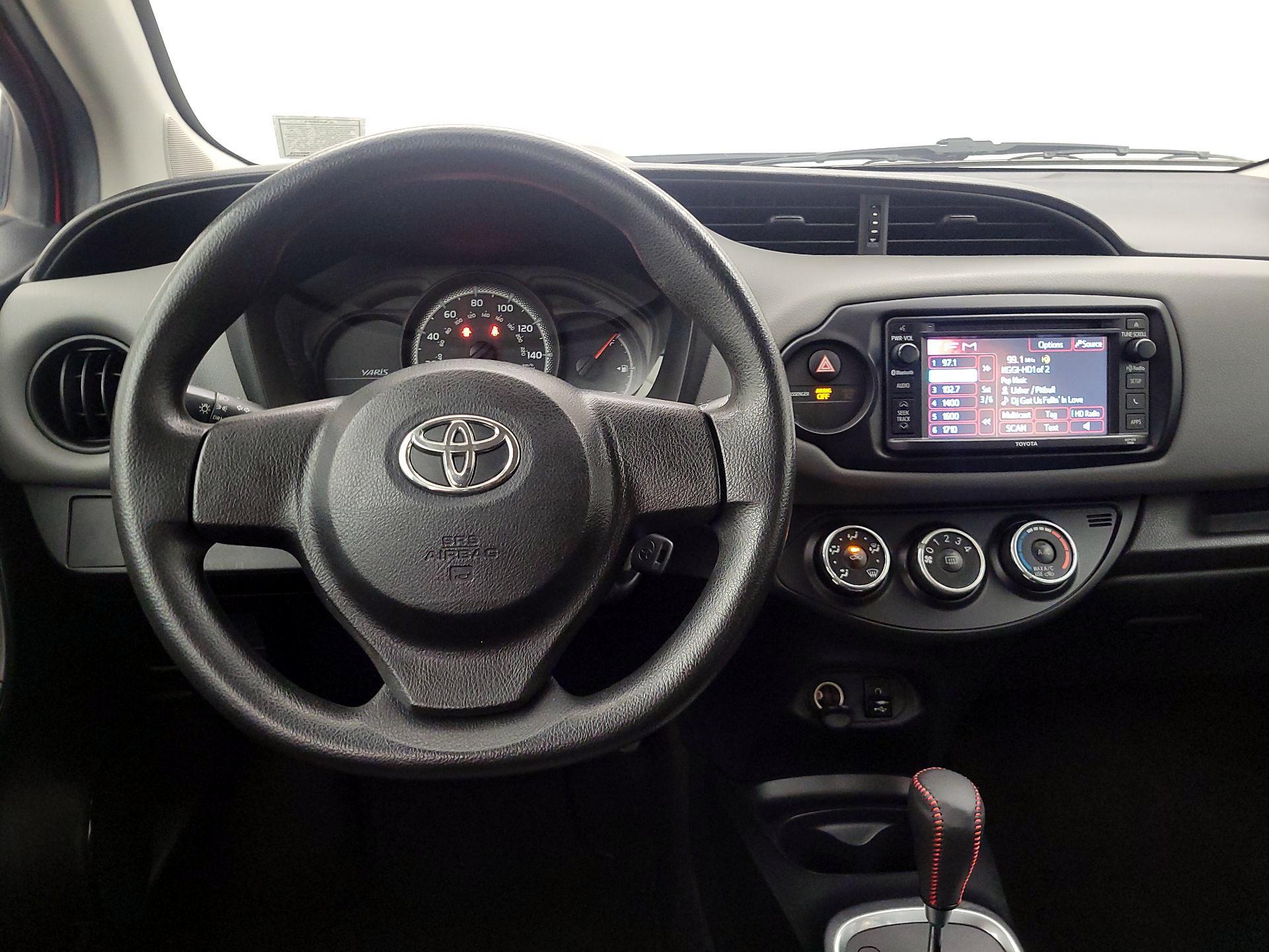 Thumbnail: 2015 Toyota Yaris - 10