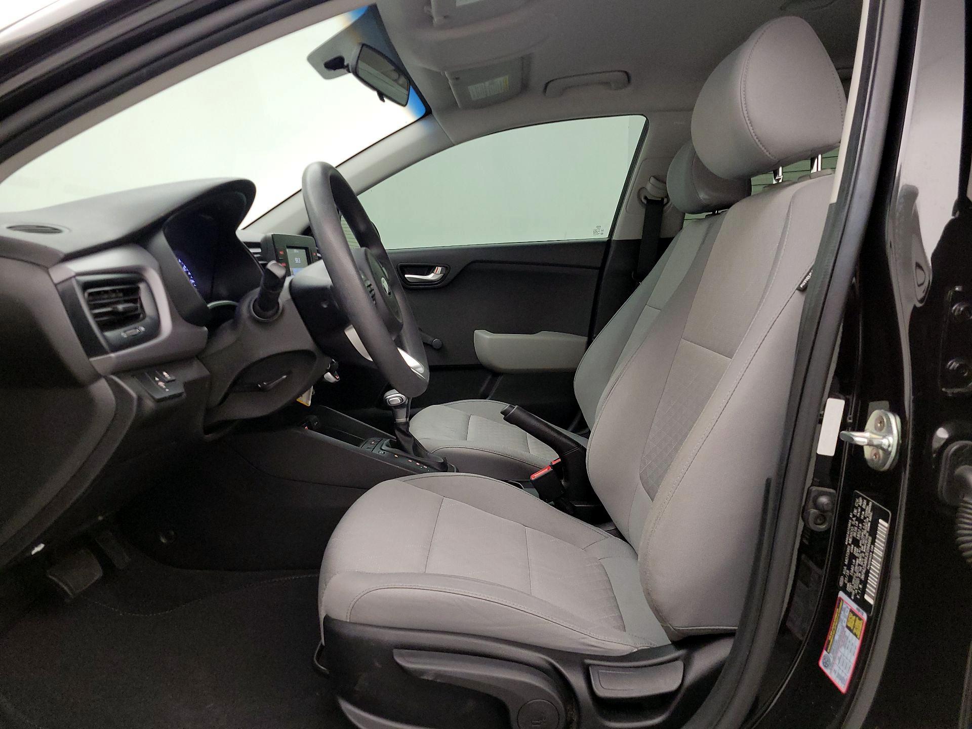 Thumbnail: 2018 Kia Rio5 - 11