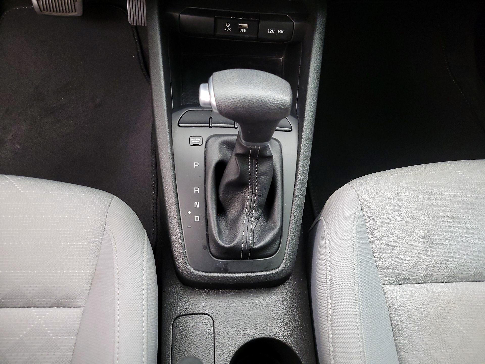 Thumbnail: 2018 Kia Rio5 - 16