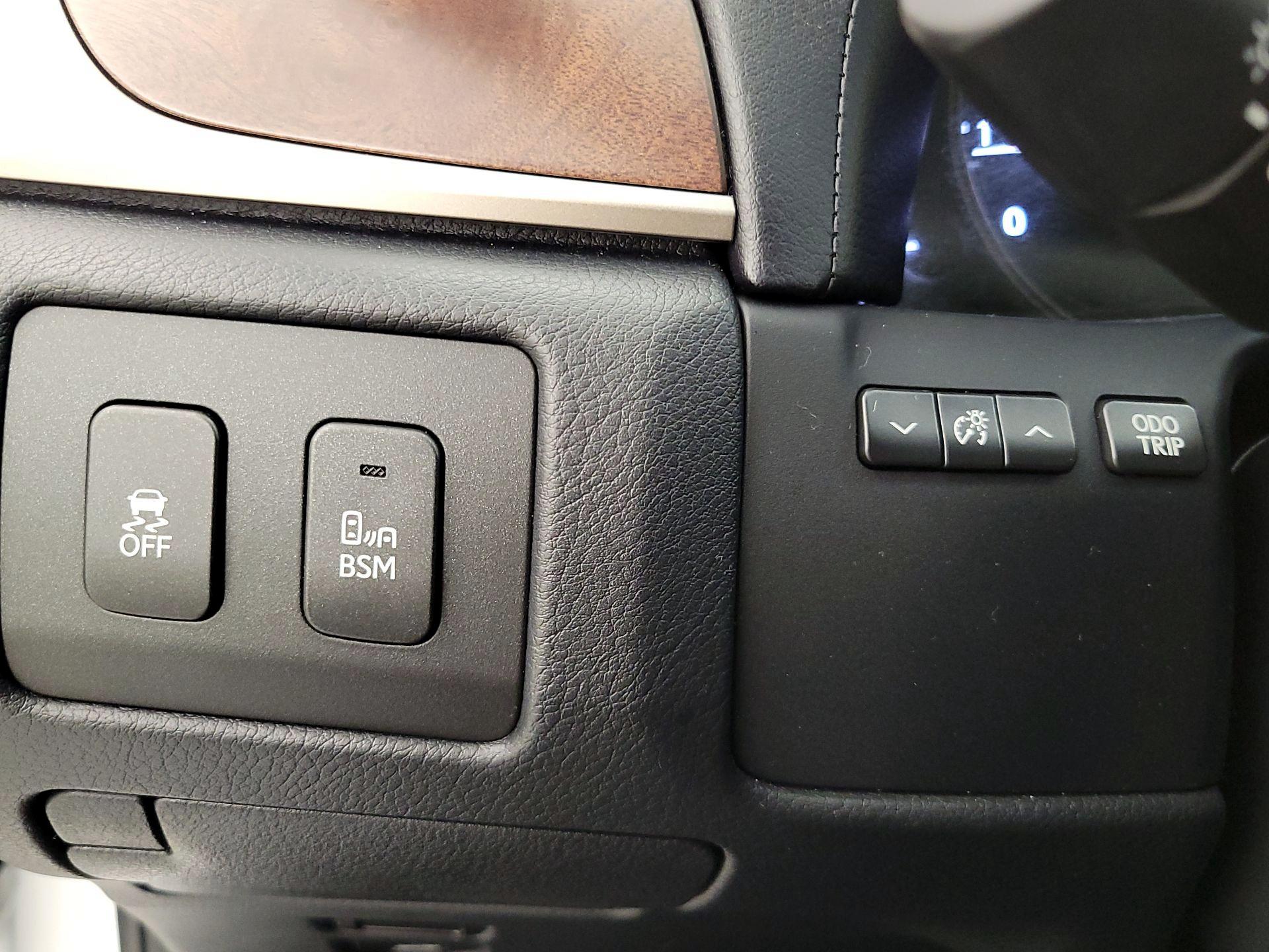 Thumbnail: 2015 Lexus GS - 13